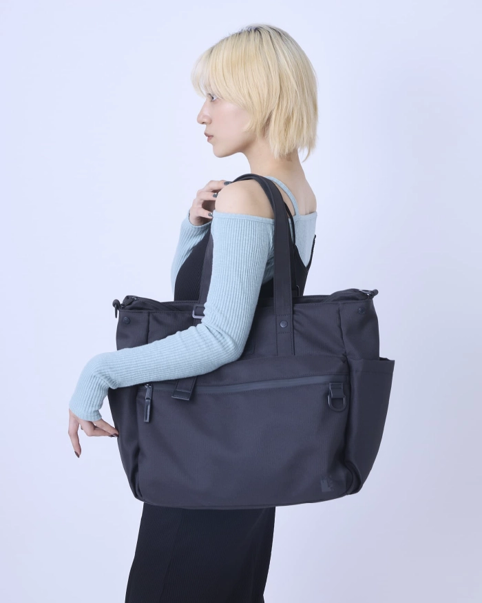 トートバッグコーデ