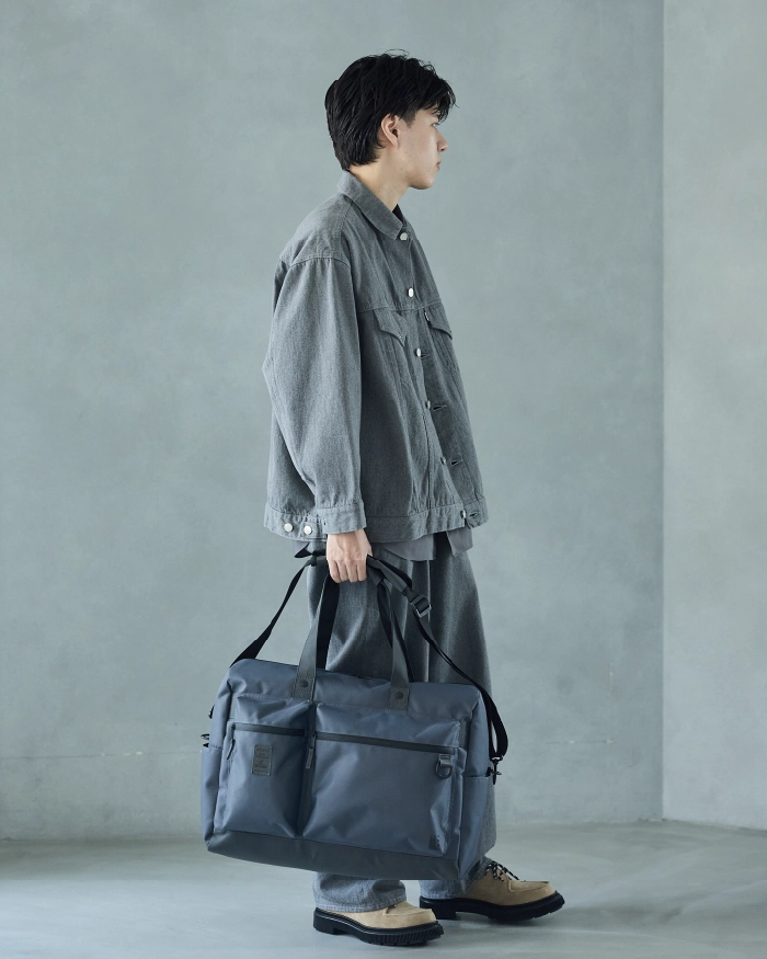 ボストンバッグ コーデ