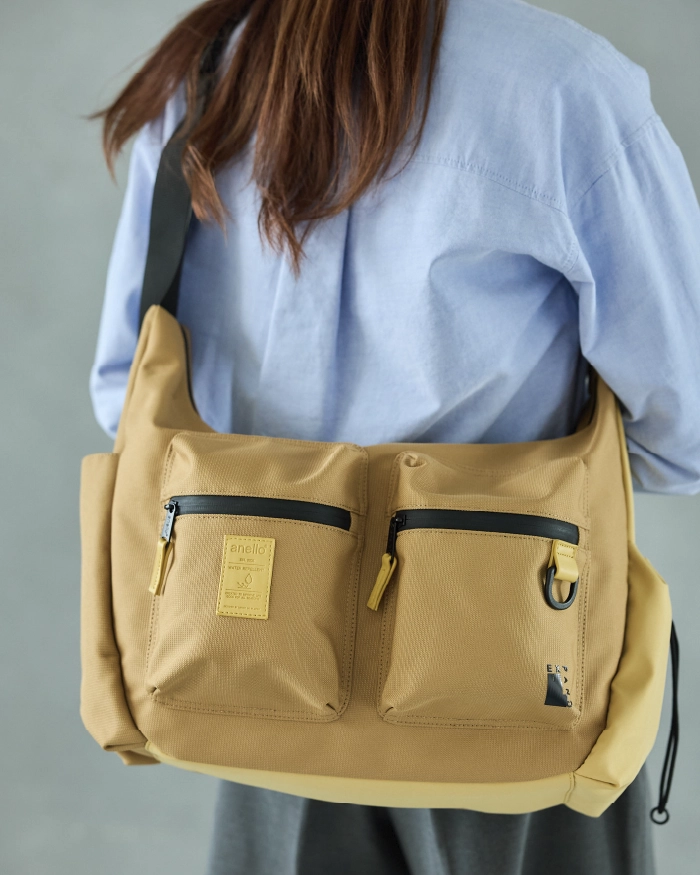 ボストンバッグ コーデ