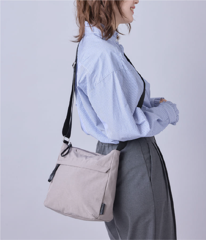 ショルダーバッグ