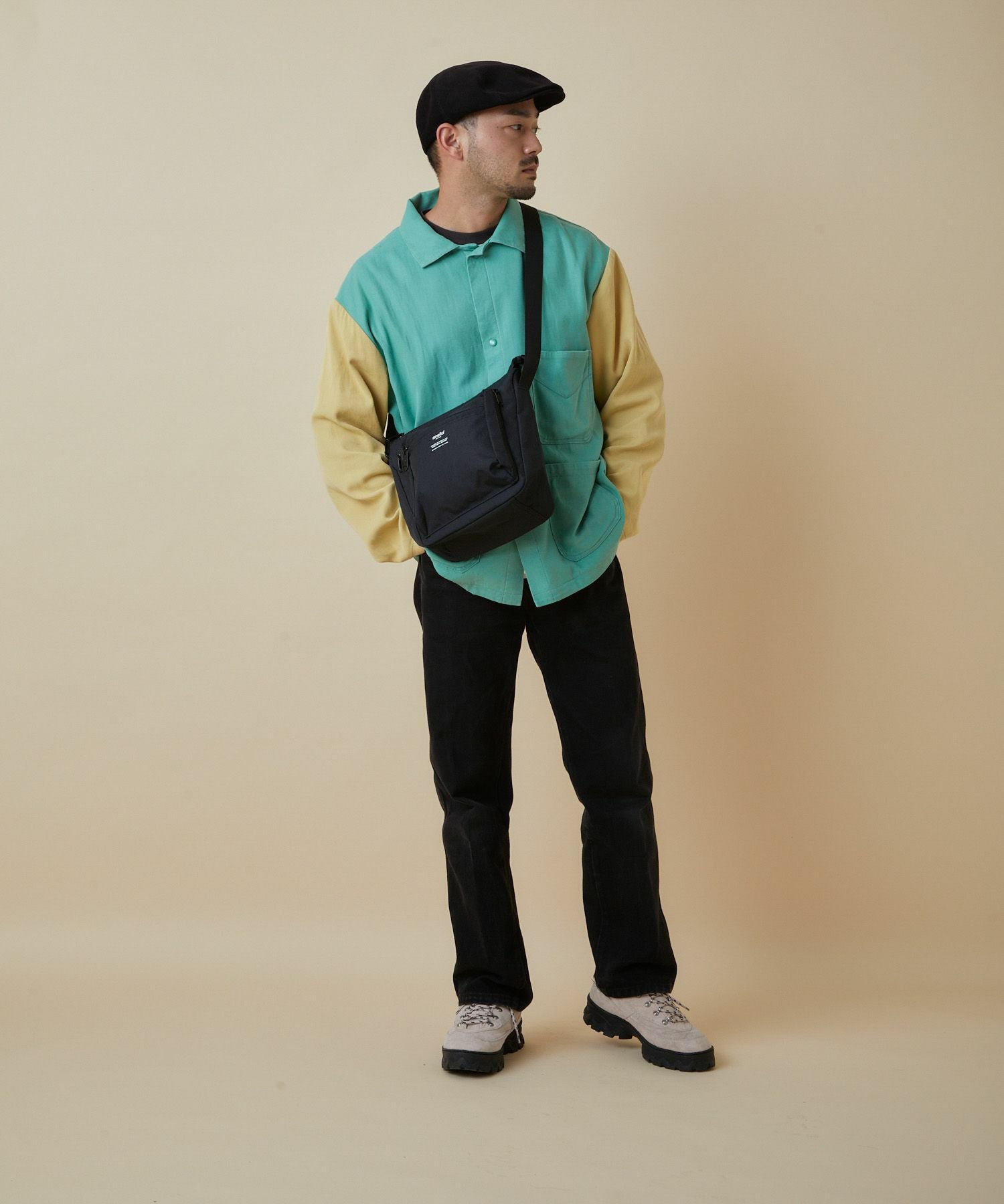 商品詳細 - 縦型ショルダーバッグ/TRACK | アネロ 公式通販