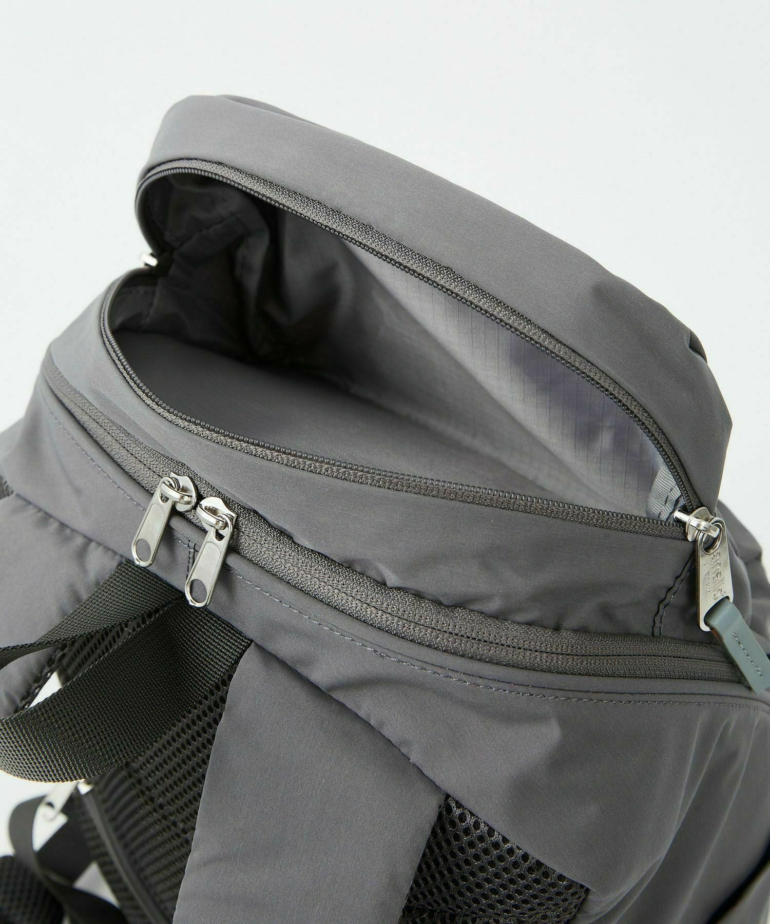 anello リュック バックパック 撥水 多収納 A4 CIRCLE ATB3981