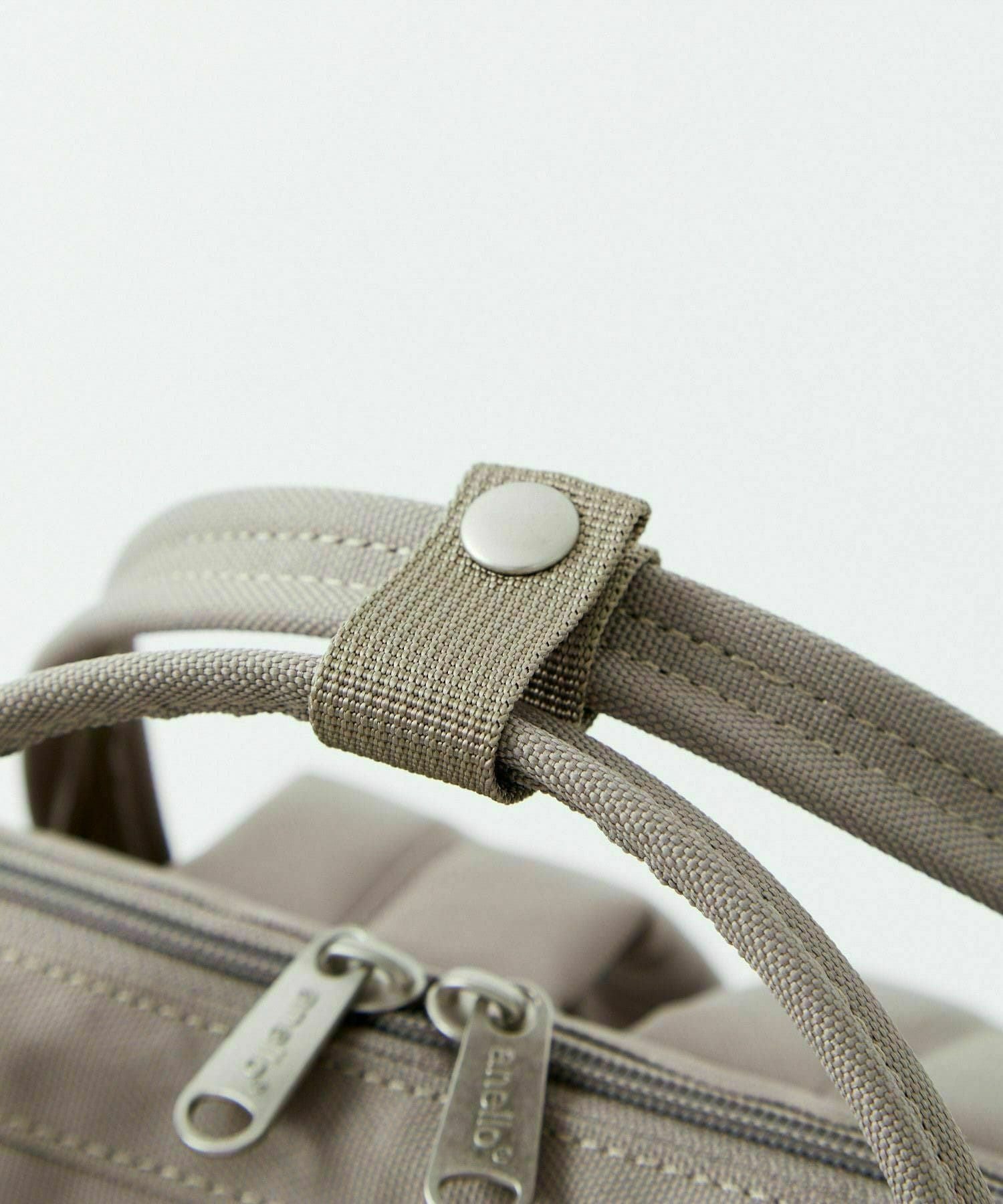 anello リュック バックパック 口金 撥水 多収納 PC収納 ﾘﾌﾟﾘｰﾌﾞ A4 CROSS BOTTLE ASS003R