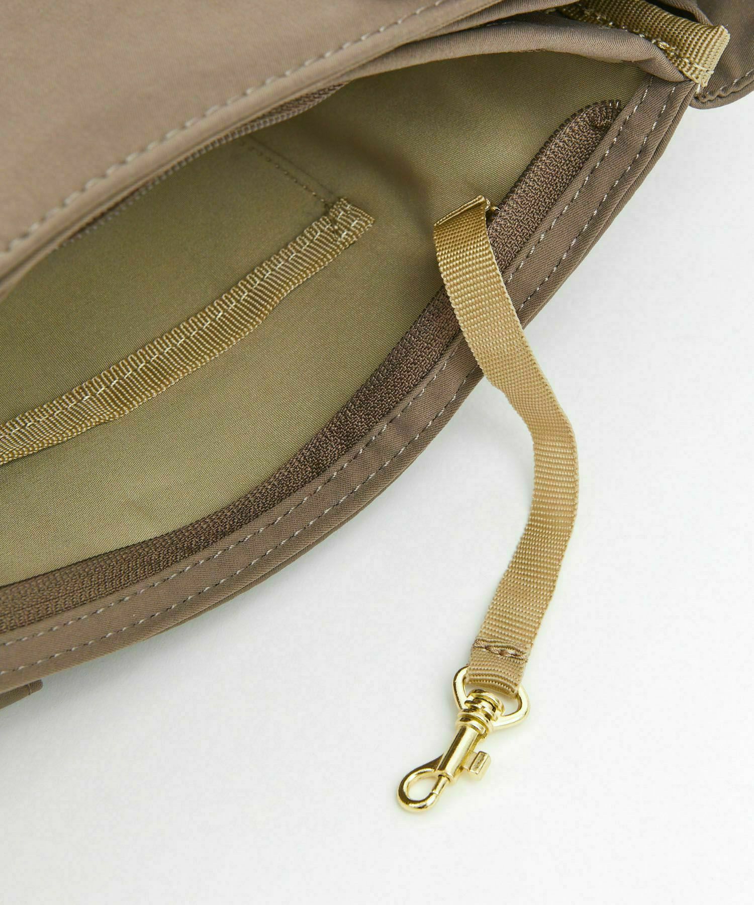 Legato Largo ショルダーバッグ 2WAY 撥水 時短 多収納 A5 撥水加工コットン調ポリ LT-F2051