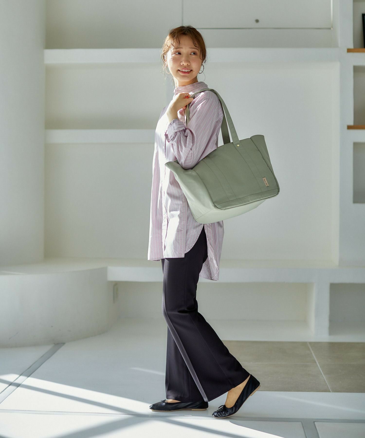 Legato Largo トートバッグ 撥水 時短 多収納 A4 撥水加工コットン調ポリ LT-F2052