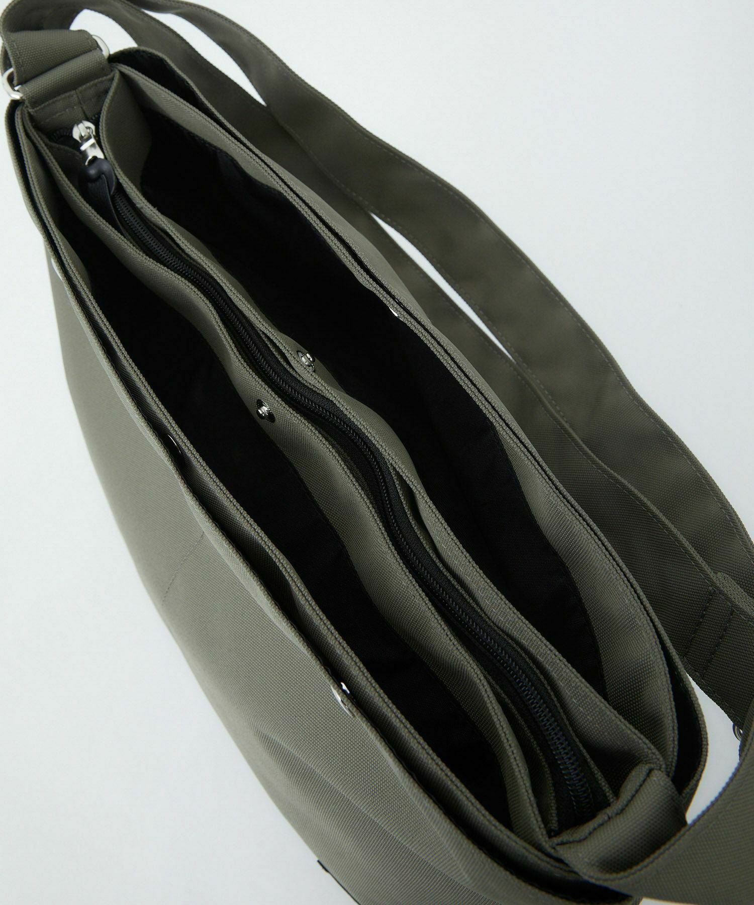 anello ショルダーバッグ 撥水 多収納 A4 TOGO ATS0661