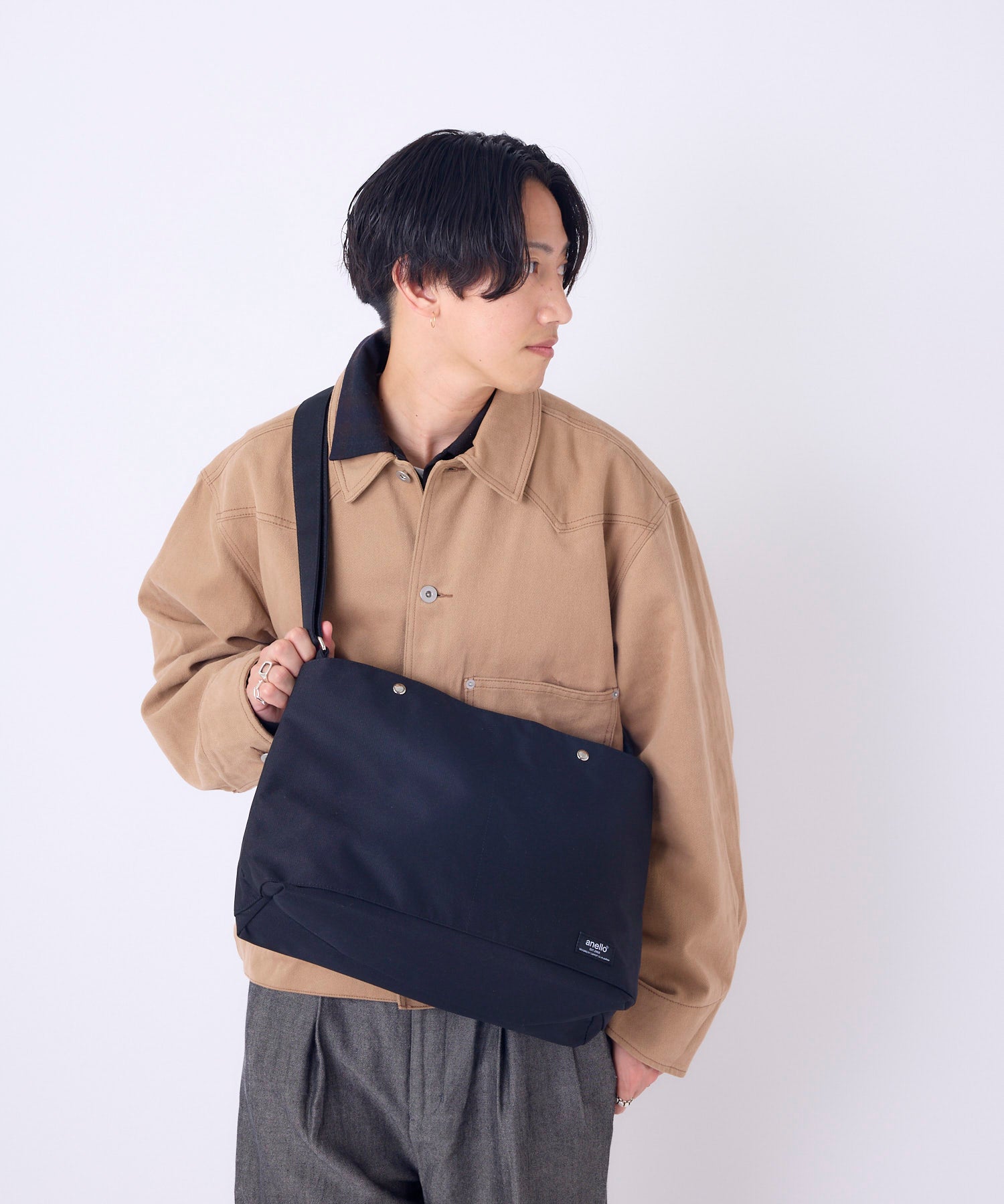 nello ショルダーバッグ 撥水 多収納 A4 TOGO ATS0661