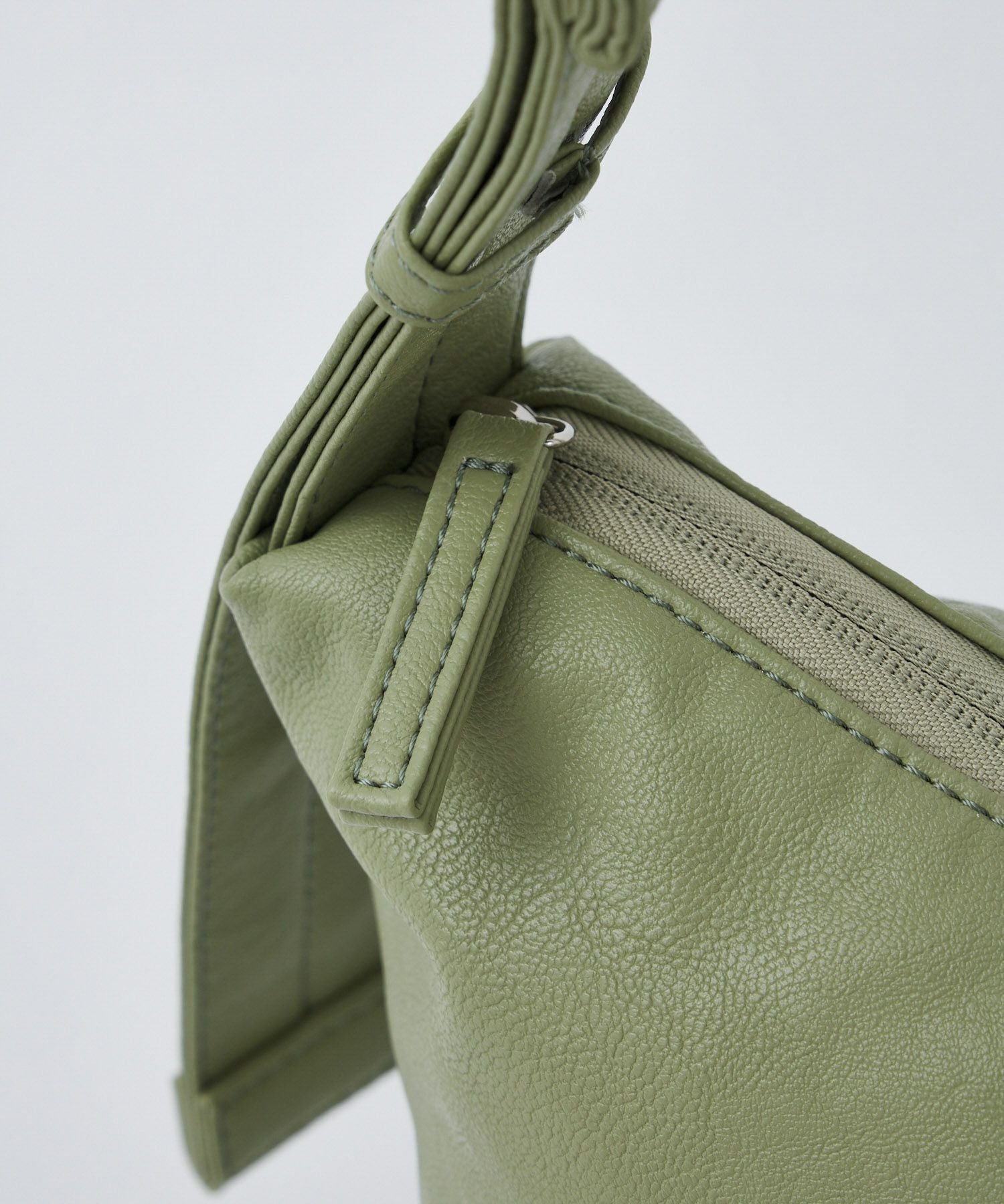 Legato Largo ショルダーバッグ 洗濯可能 A5 ハンモック LG-F3041