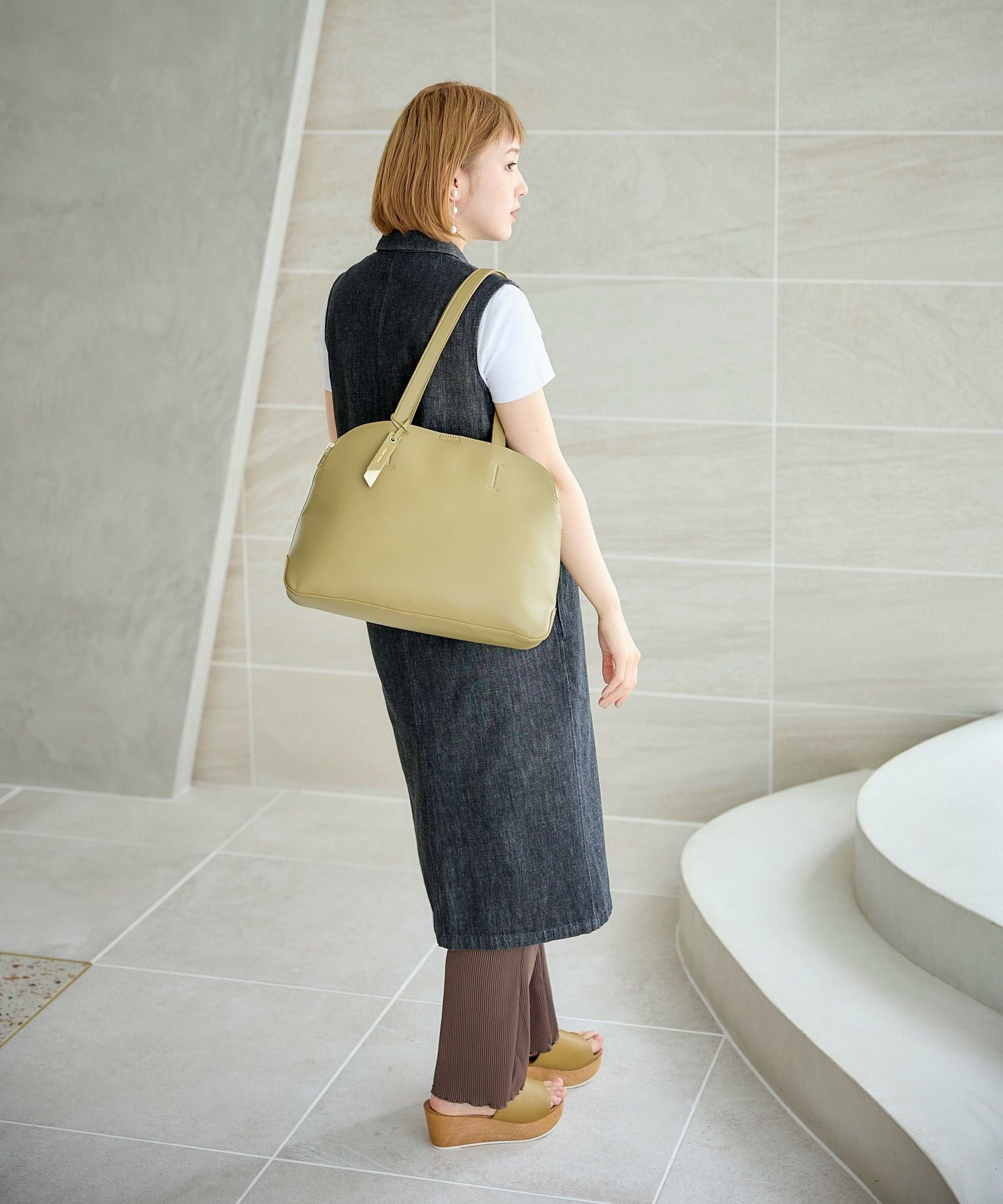 Legato Largo トートバッグ 軽量 A4 かるいかばん LH-F3065