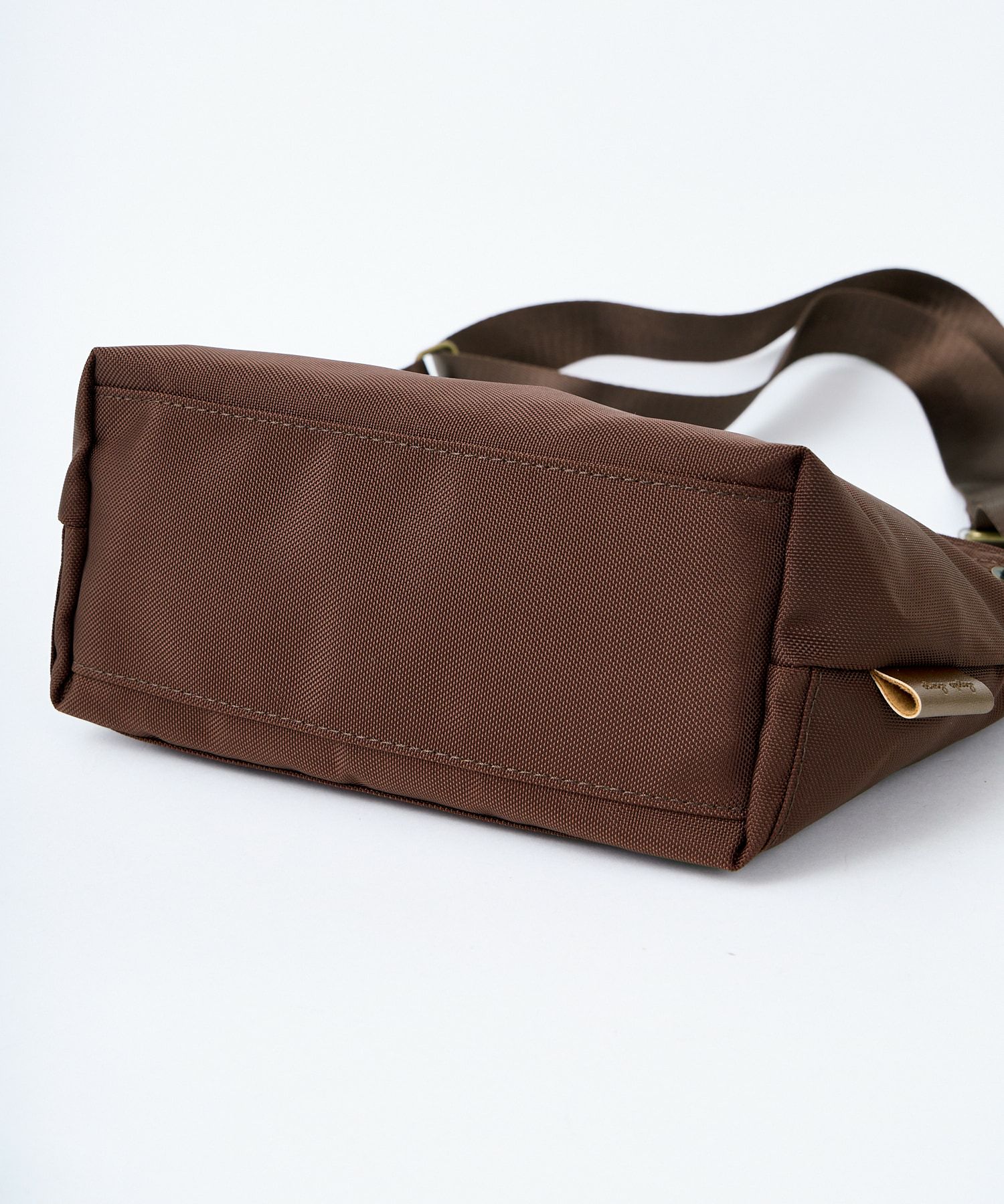 66%OFF】ミニショルダーバッグ/微光沢撥水ナイロンキャンバス