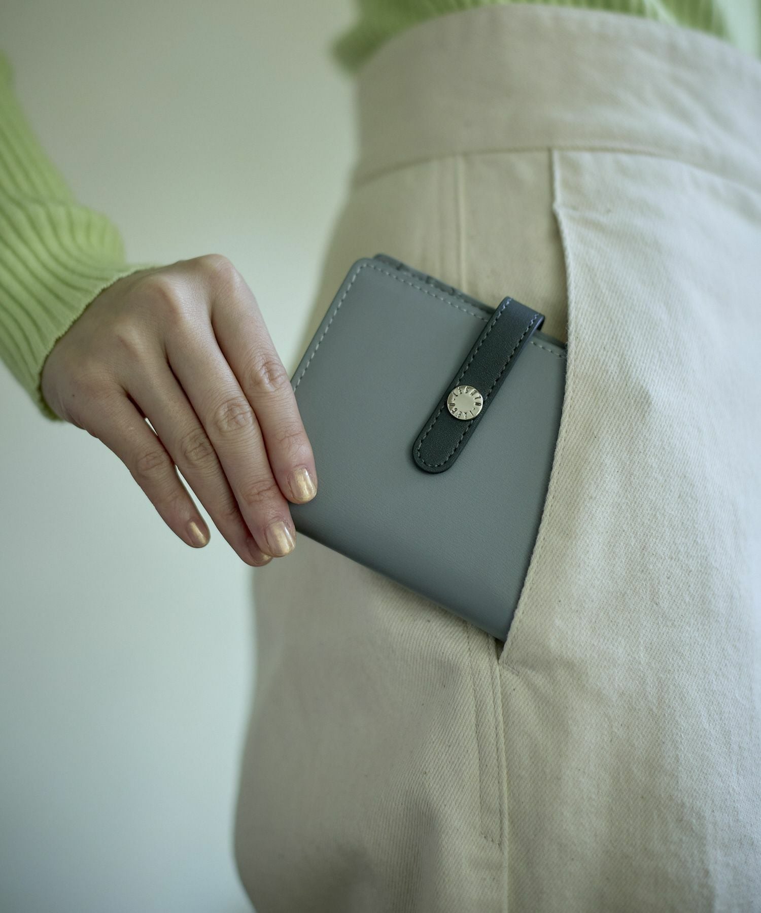 Legato Largo 折財布  小物 うすいサイフ LJ-V0011