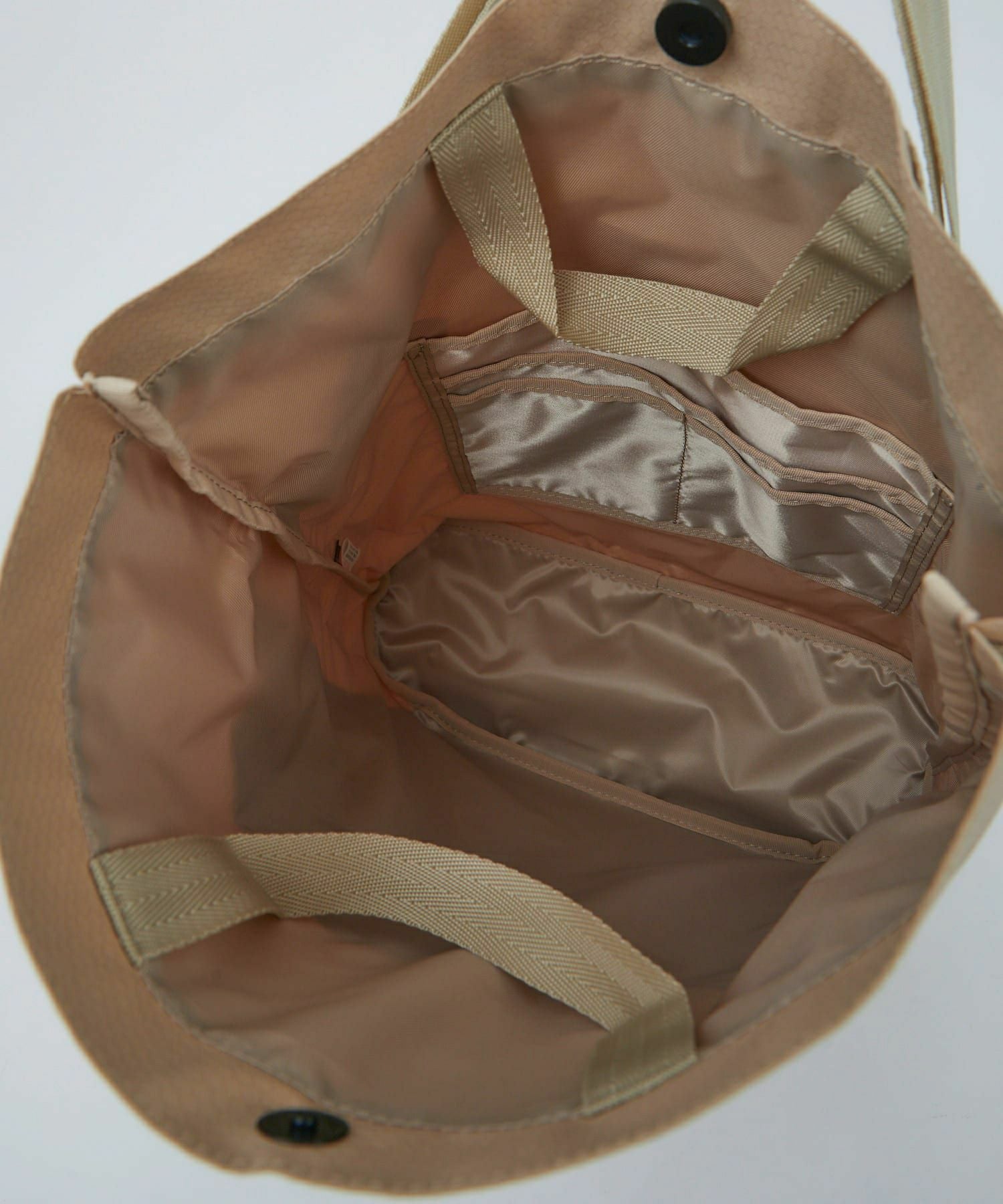 anello ショルダーバッグ 多収納 A4 OLIVE ATS0922