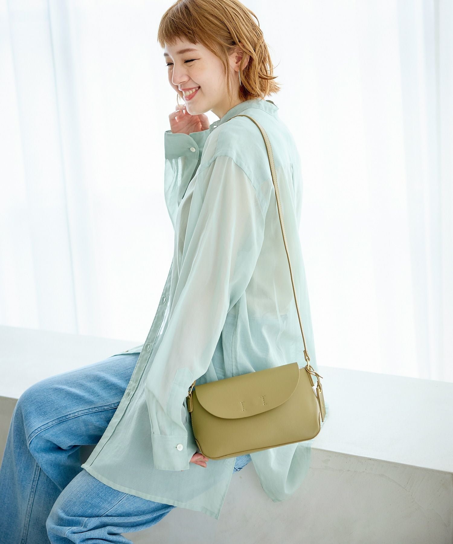 Legato Largo ショルダーバッグ 軽量 財布機能 mini かるいかばん LH-F3062