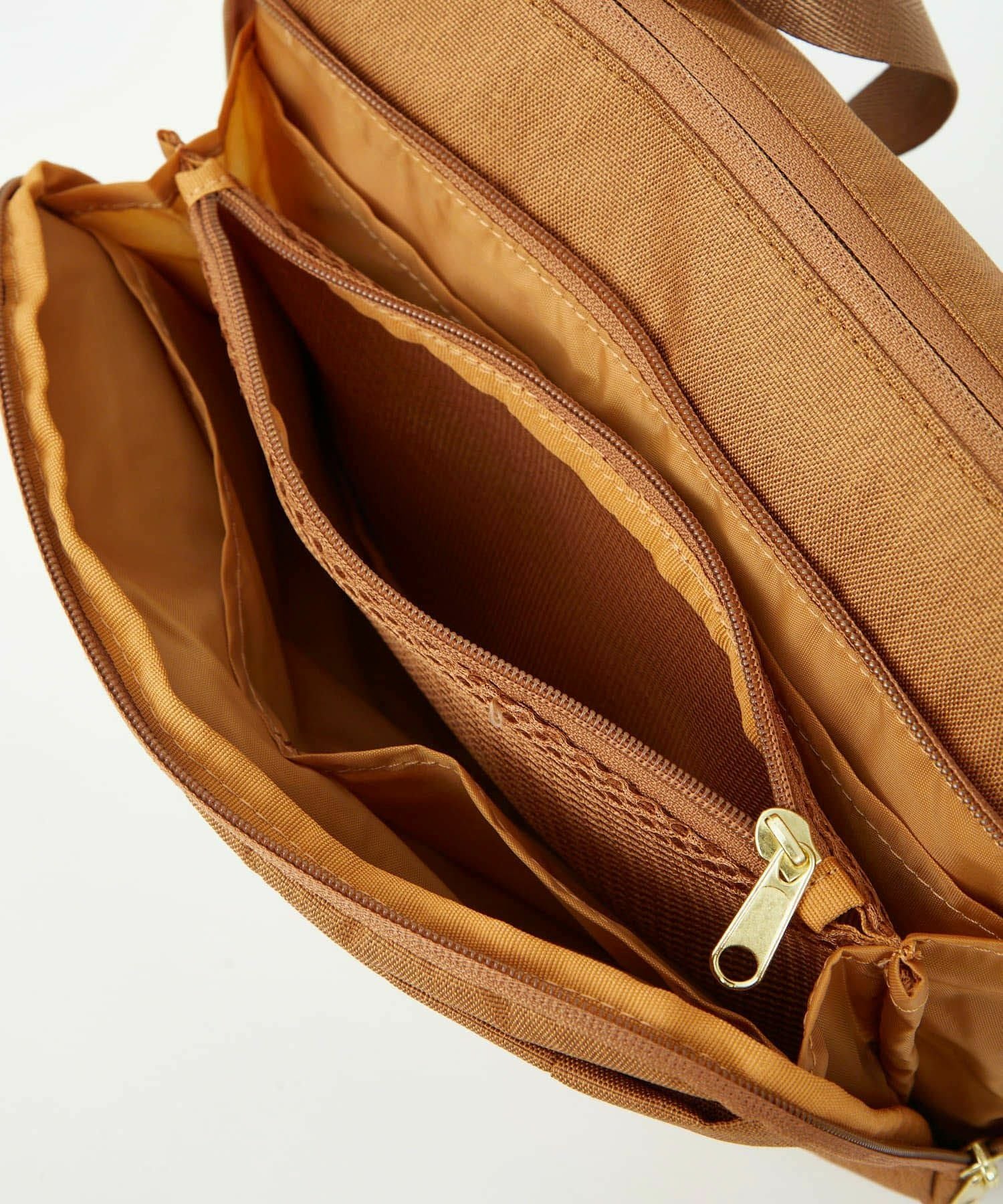 anello GRANDE ショルダーバッグ 撥水 多収納 A5 GL GTC4132