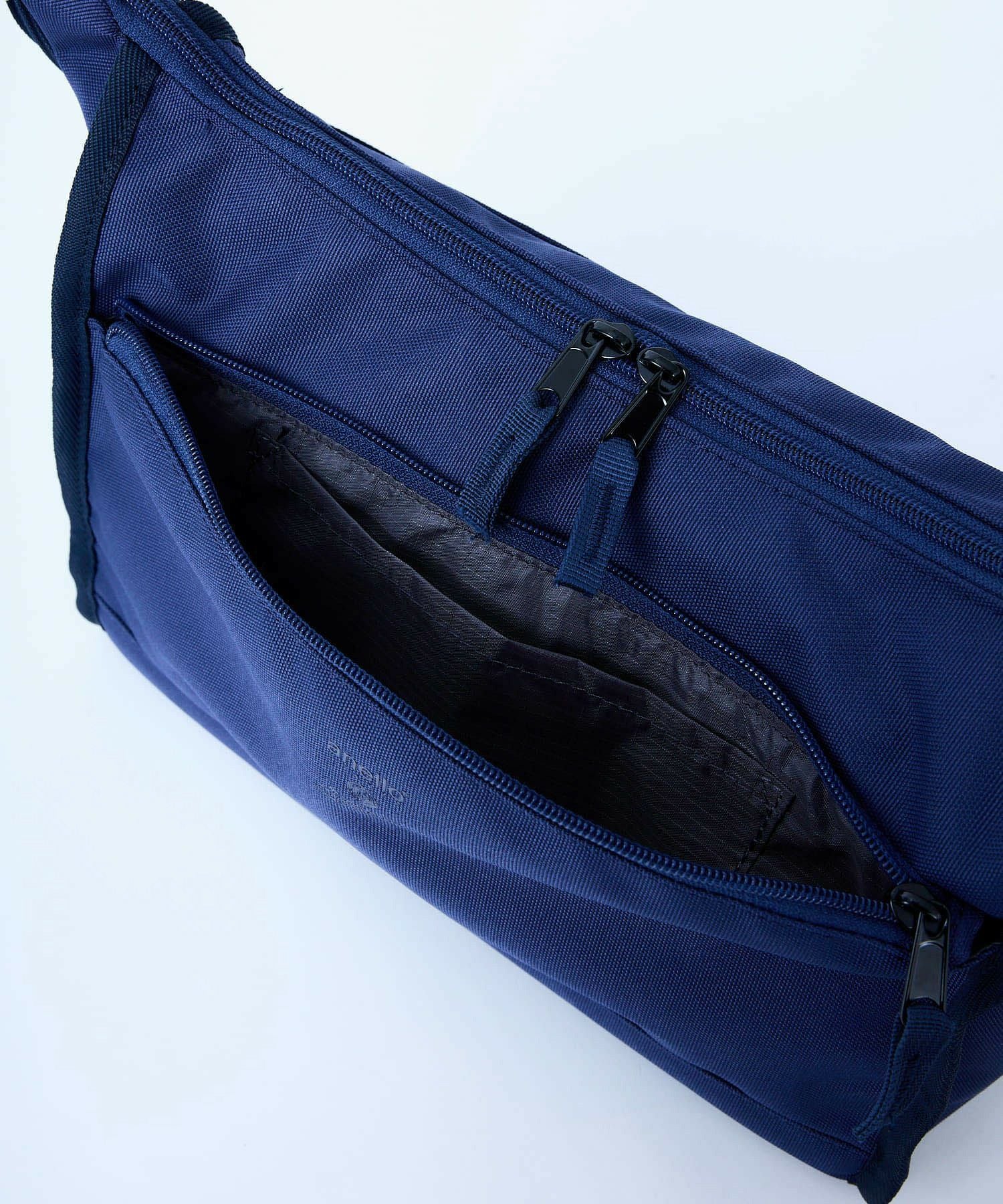 anello GRANDE ショルダーバッグ 軽量 撥水 多収納 10ﾎﾟｹ A5 CABIN GTM0172