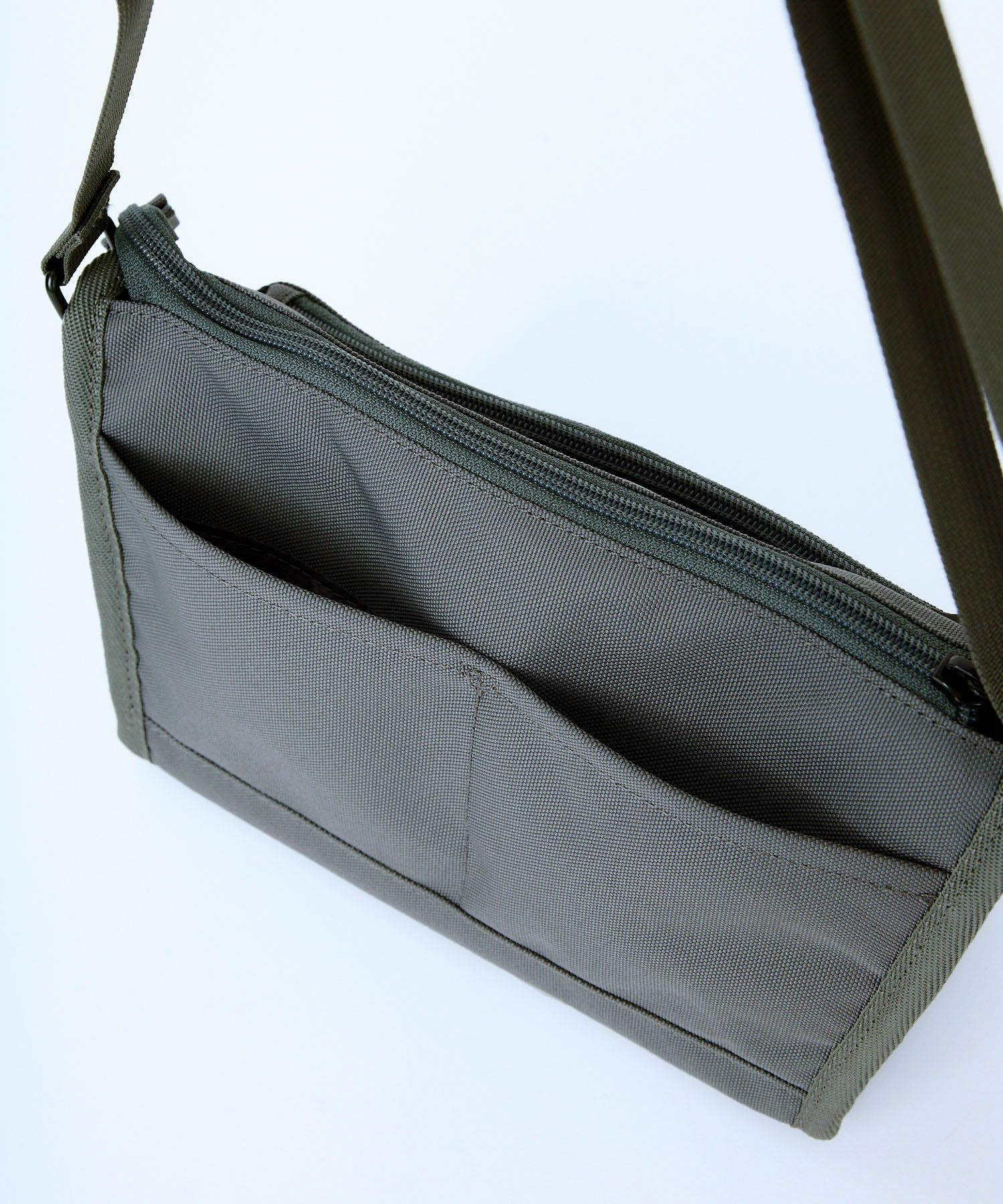 anello GRANDE ショルダーバッグ 軽量 撥水 多収納 mini CABIN GTM0173