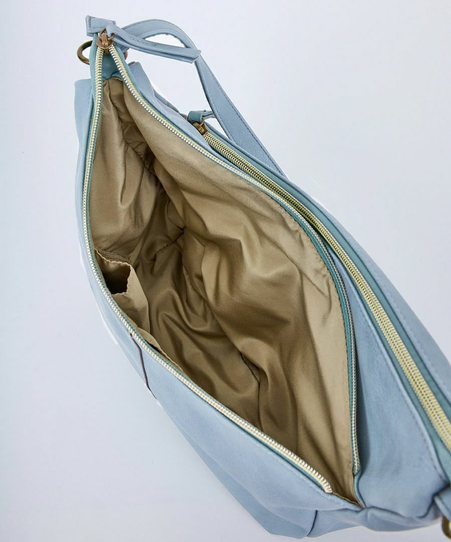 Legato Largo ショルダーバッグ  A5 スモーキーシボフェイクレザー LU-H0906Z