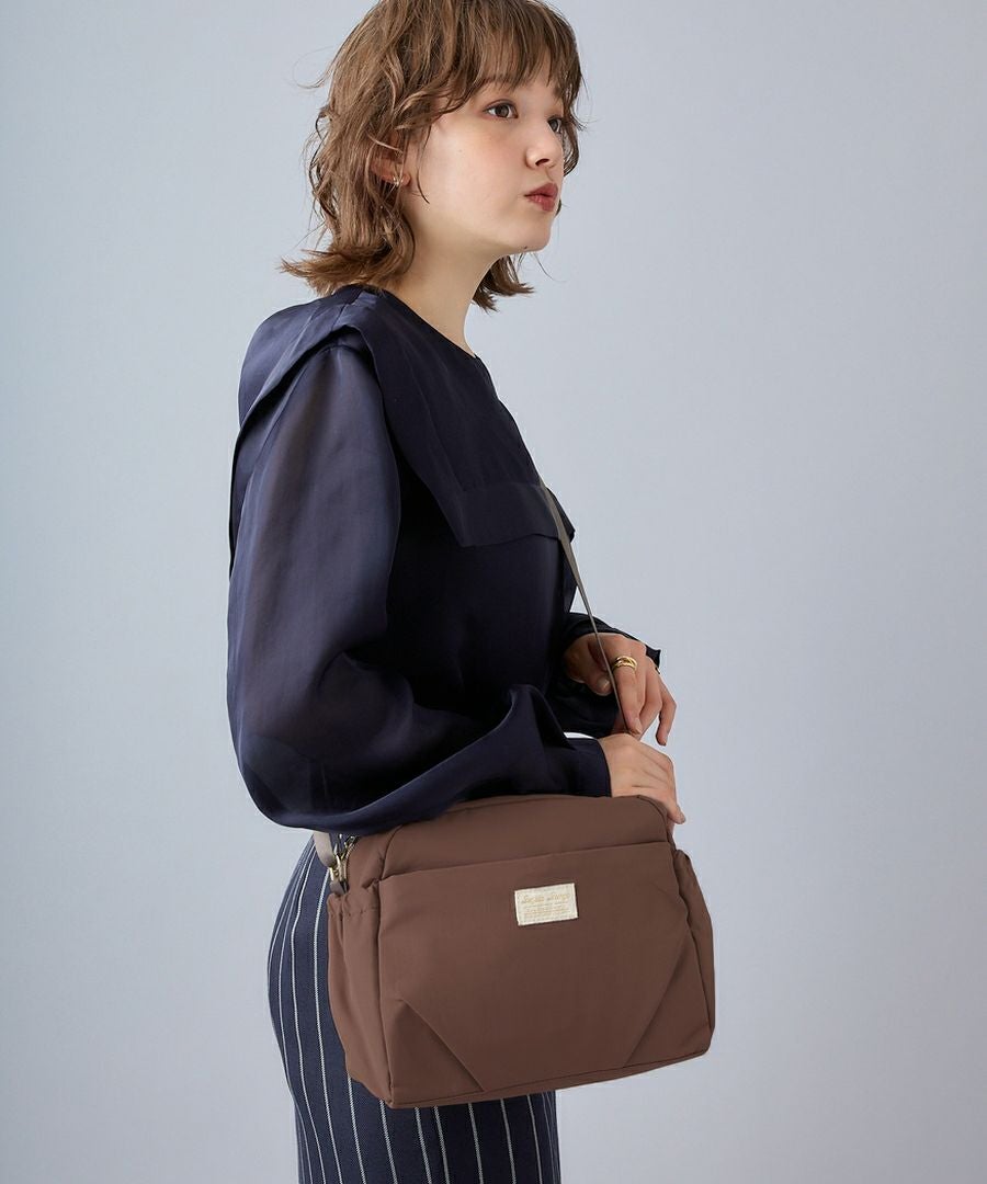 Legato Largo ショルダーバッグ 洗濯可能 軽量 A5 フワリ LH-X0062