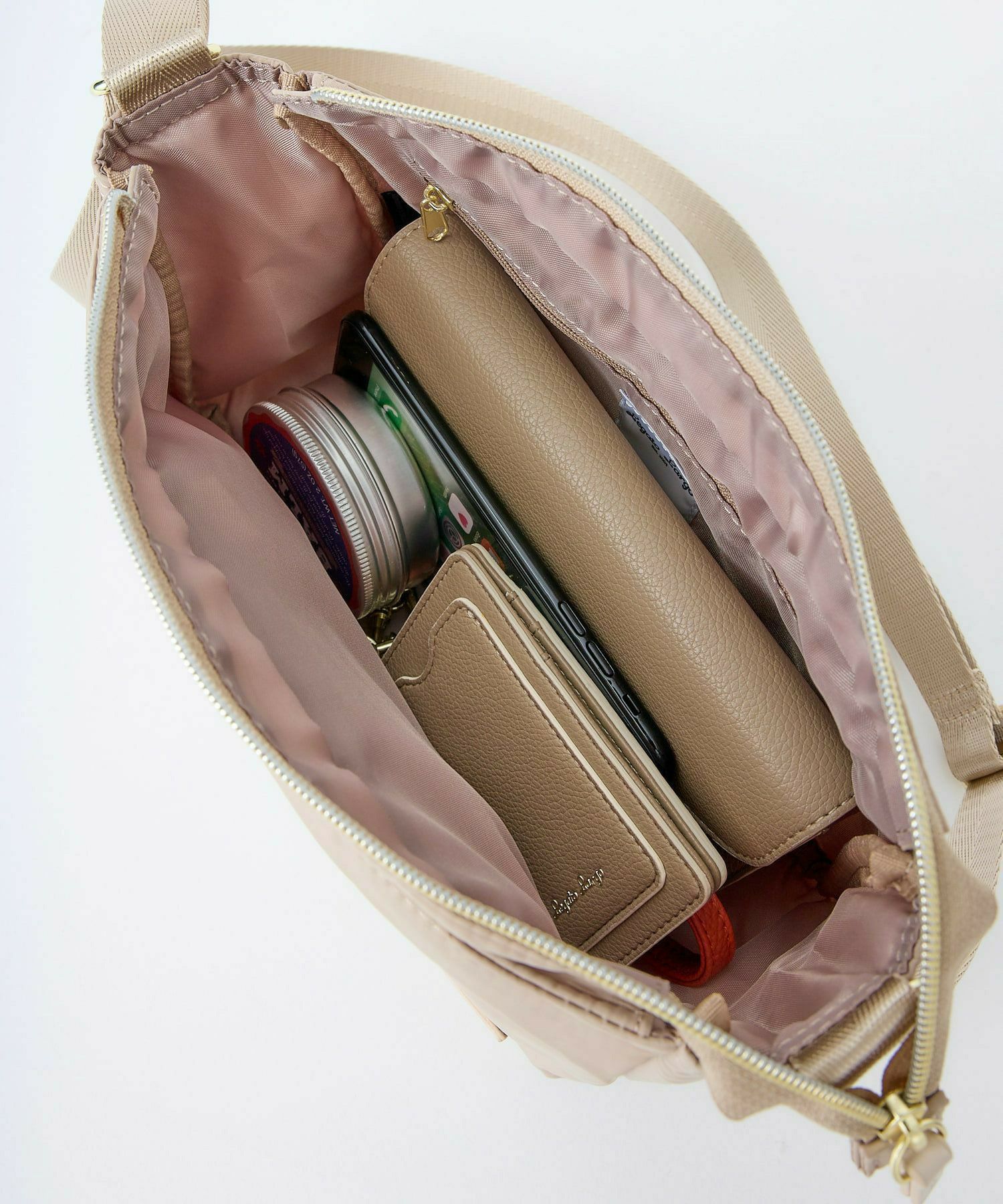 Legato Largo ショルダーバッグ 撥水 A5 シルキー LI-V0081