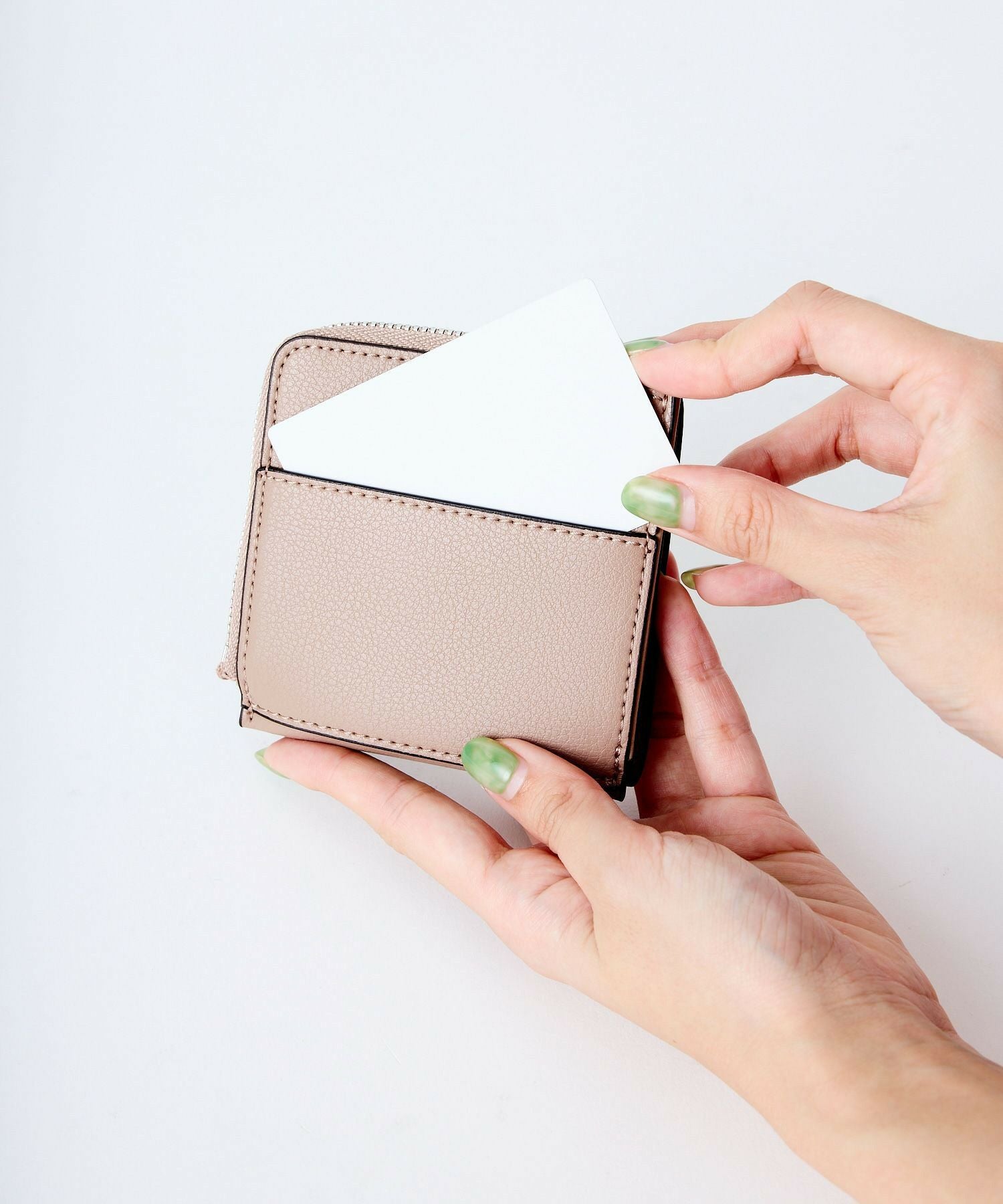 Legato Largo 折財布 軽量 mini うすいサイフ LJ-P3001