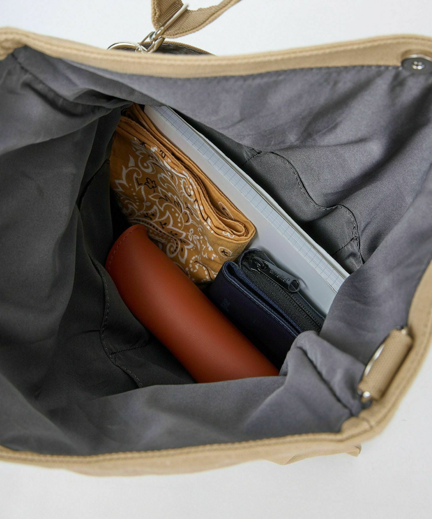 anello ショルダーバッグ 多収納 3WAY A4 HELLO AIS0131Z