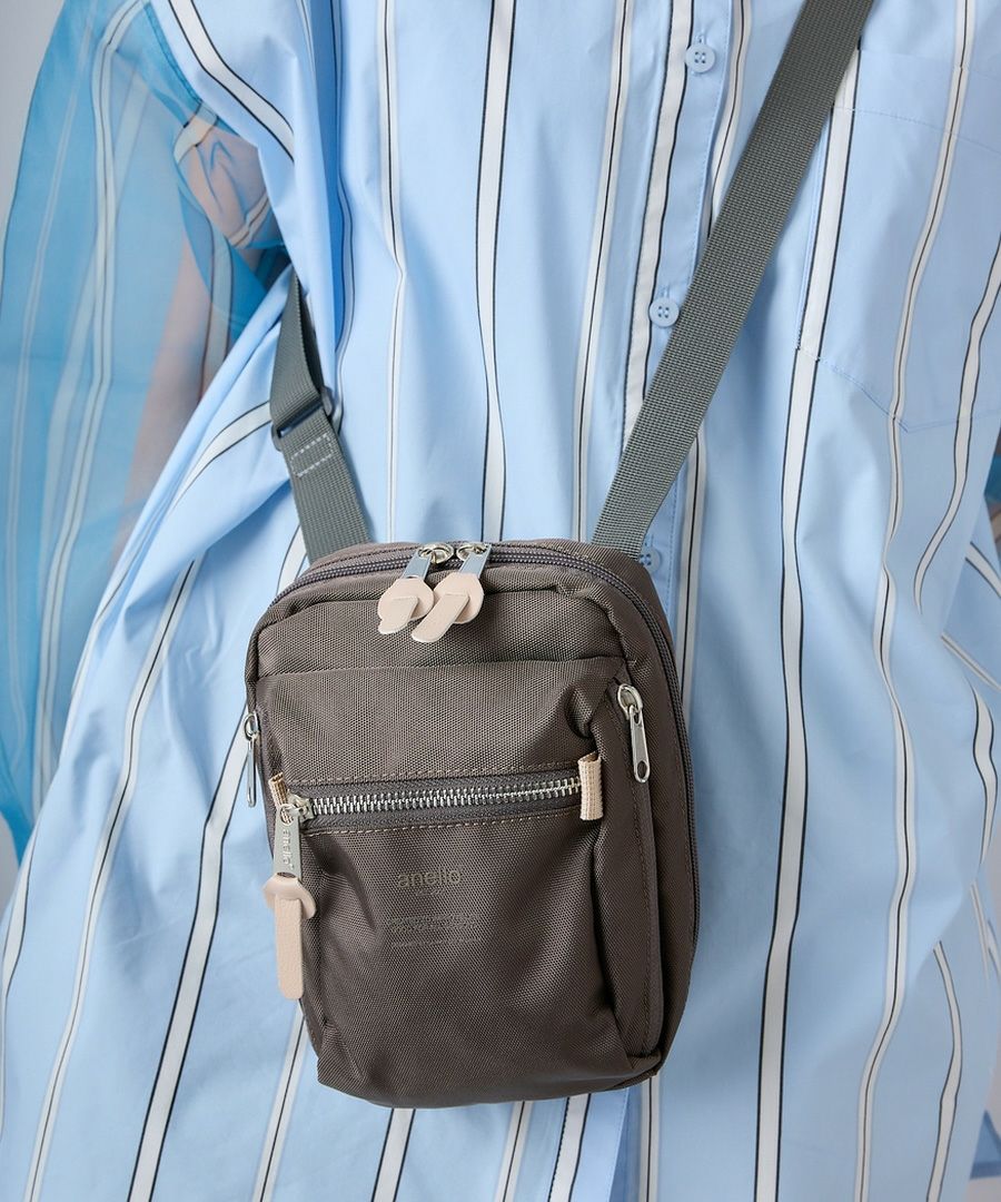 anello ショルダーバッグ 多収納 mini THREE ATH3236