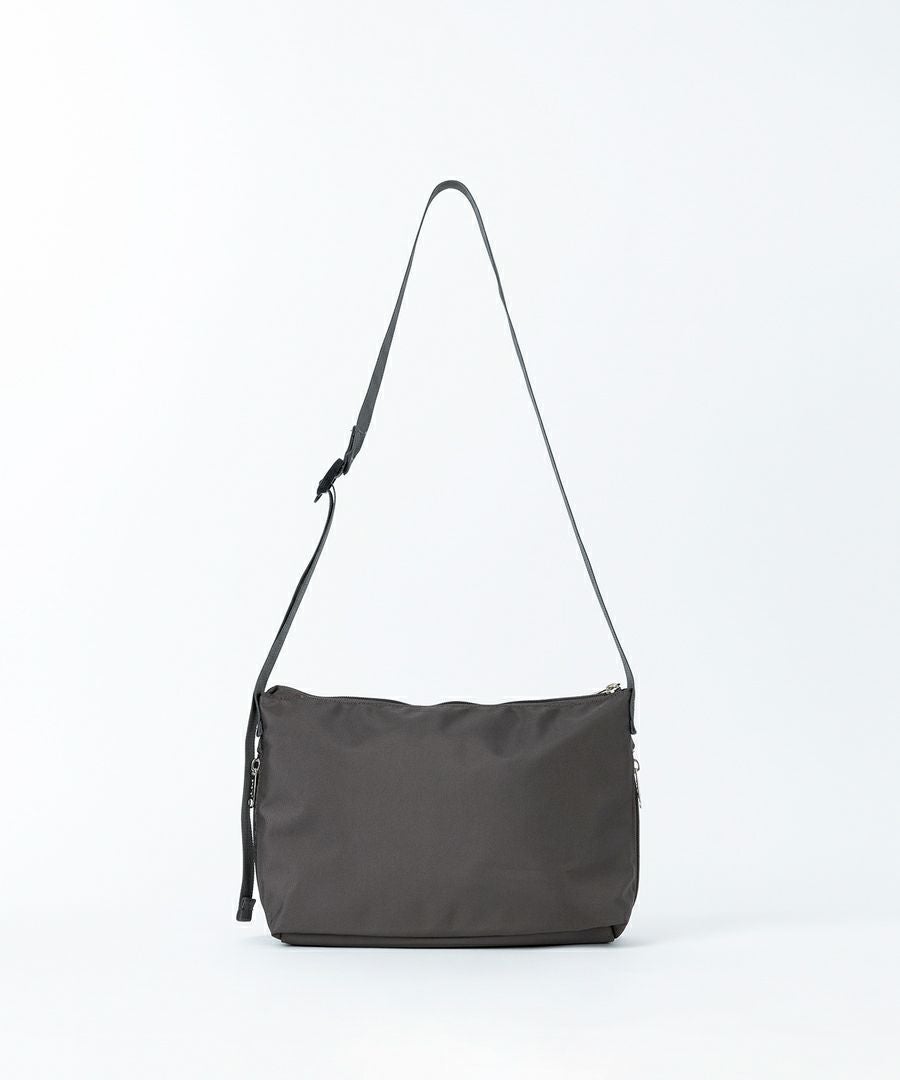 anello ショルダーバッグ 多収納 A5 THREE ATH3237