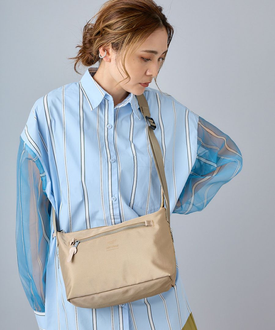 anello ショルダーバッグ 多収納 A5 THREE ATH3237