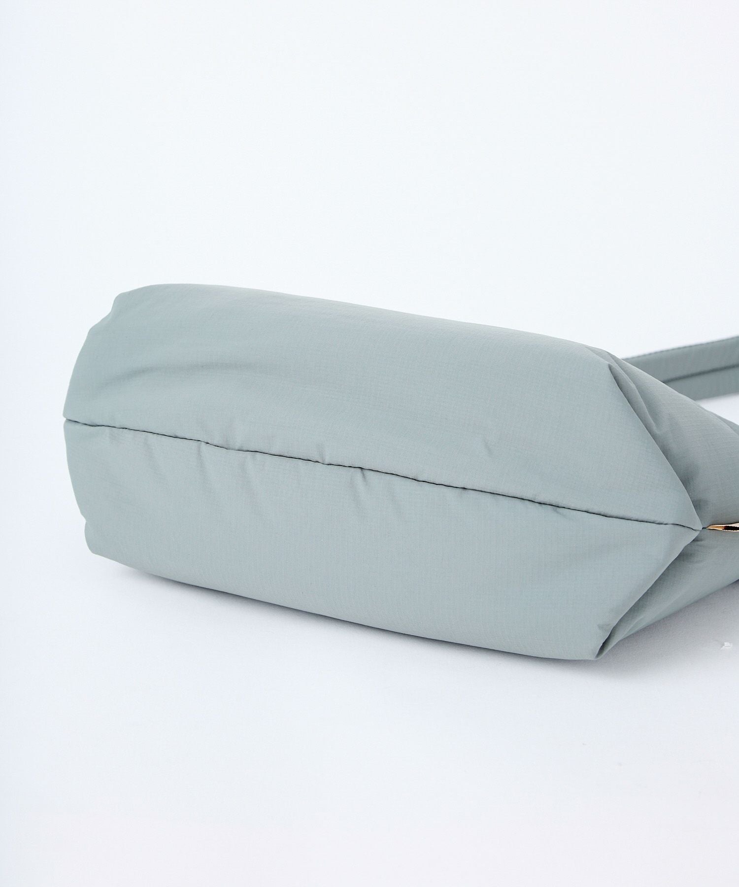 Legato Largo ショルダーバッグ 撥水 A5 パデッドナイロンハンモック LG-F3161