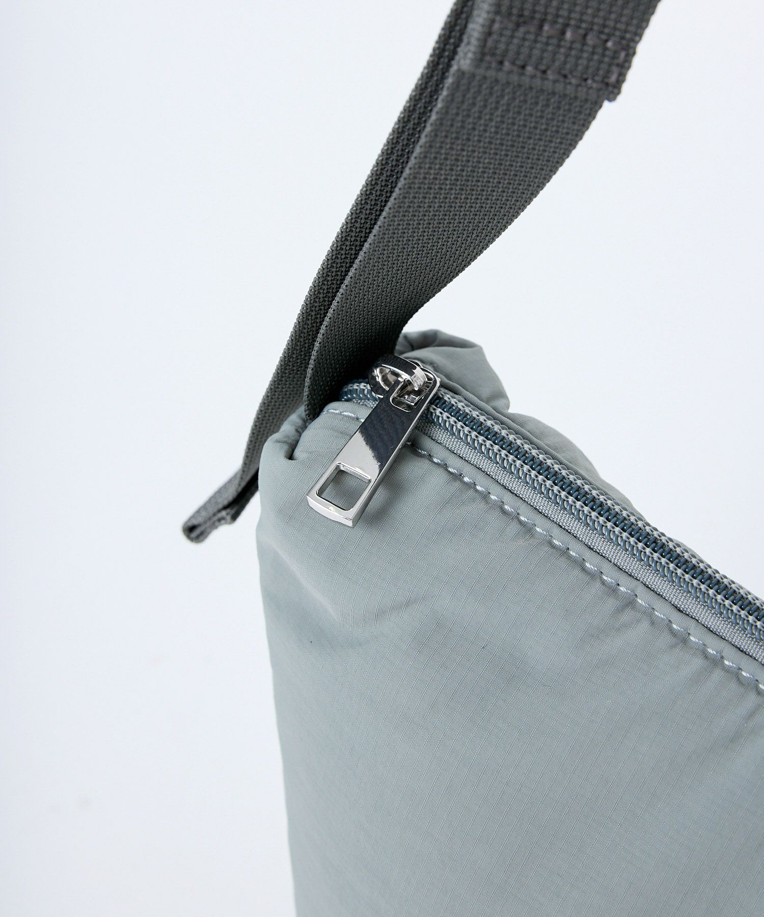 Legato Largo ショルダーバッグ 撥水 A5 パデッドナイロンハンモック LG-F3161