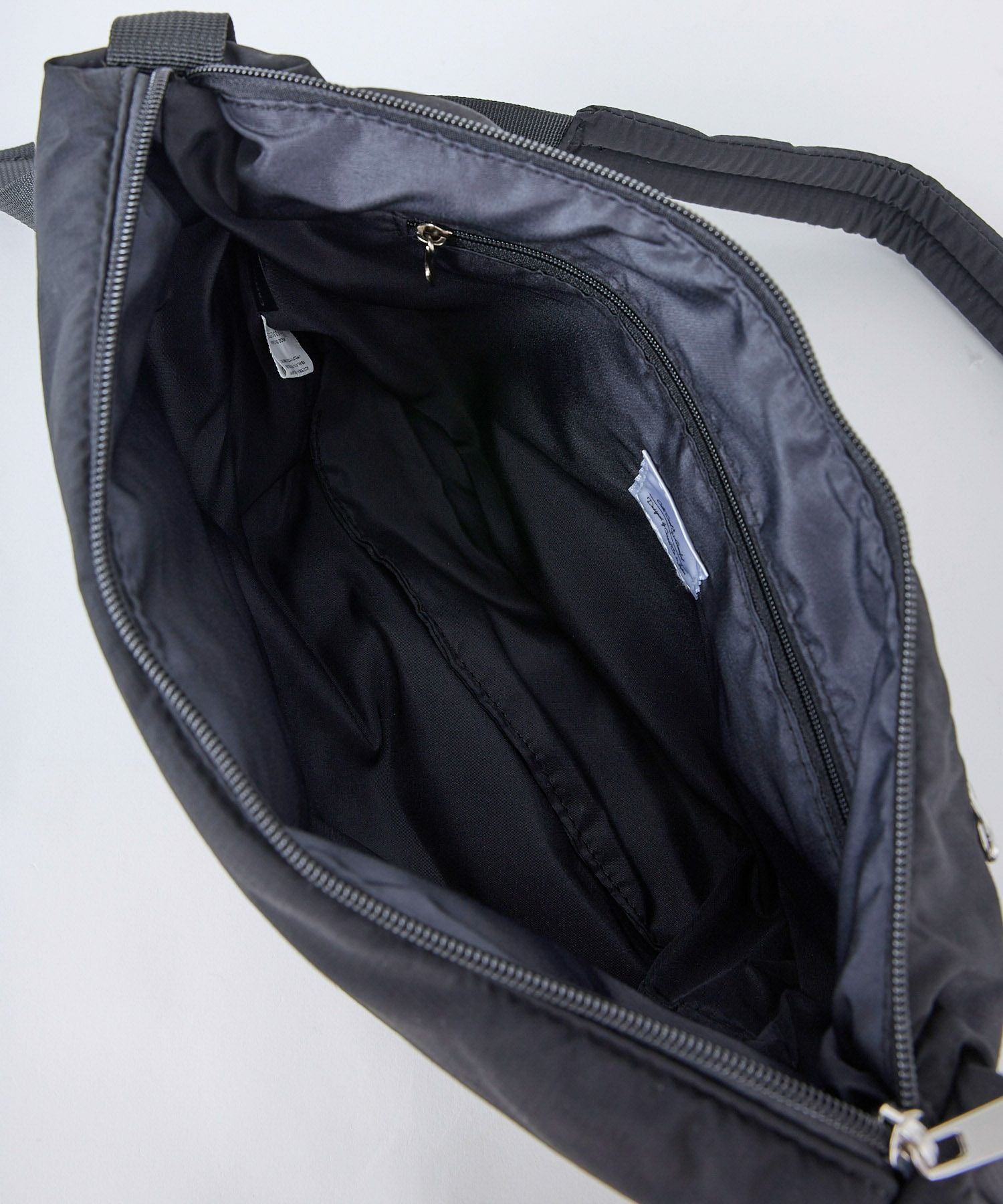 Legato Largo ショルダーバッグ 撥水 A5 パデッドナイロンハンモック LG-F3161