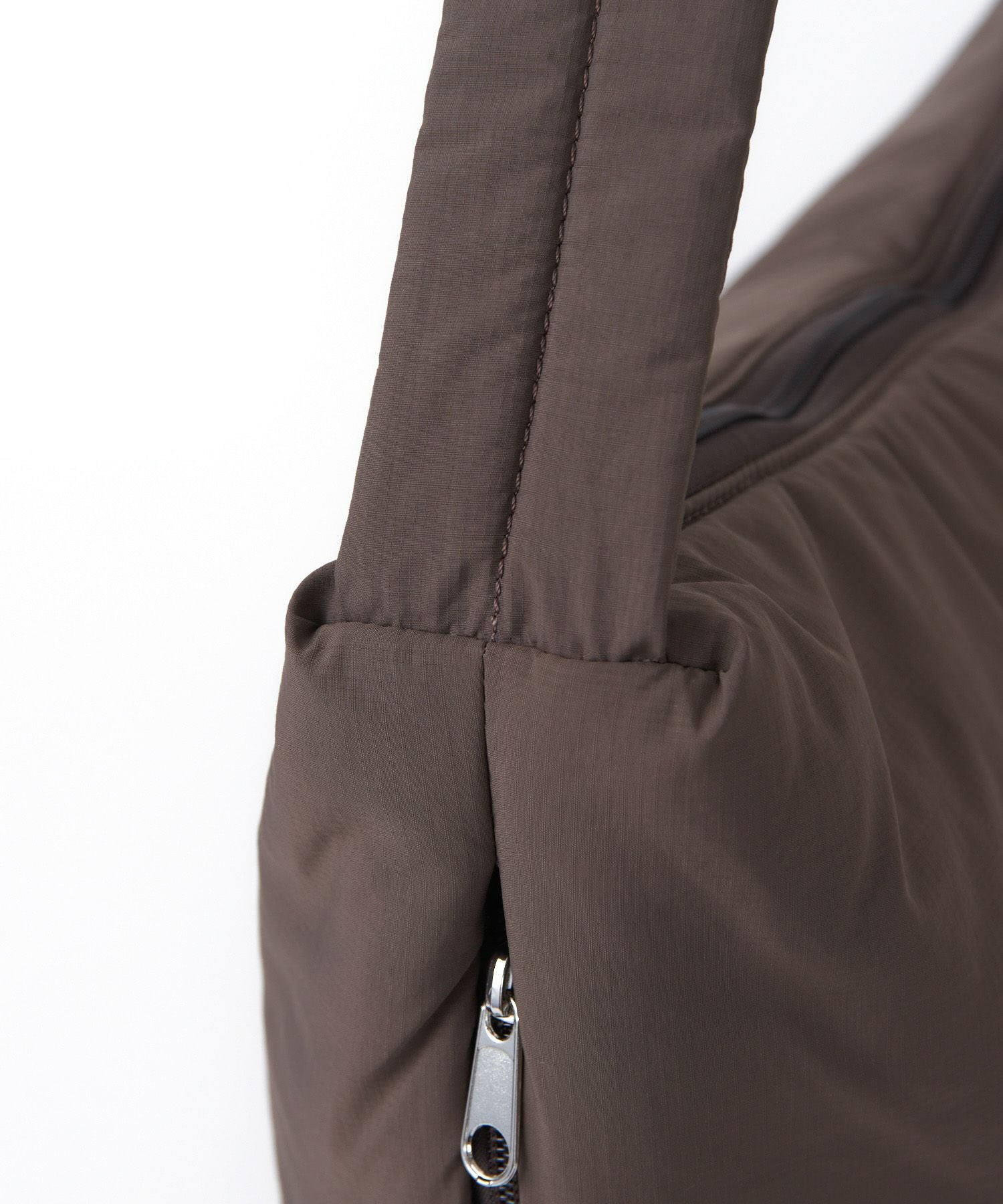 Legato Largo ショルダーバッグ 撥水 A4 パデッドナイロンハンモック LG-F3163