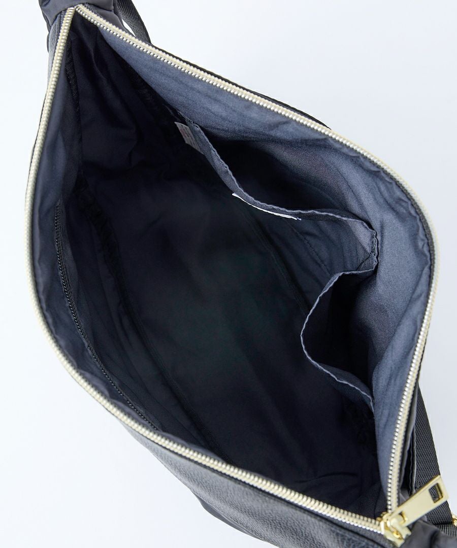 Legato Largo ショルダーバッグ 撥水 A5 グロッシーコンビ LI-E1591