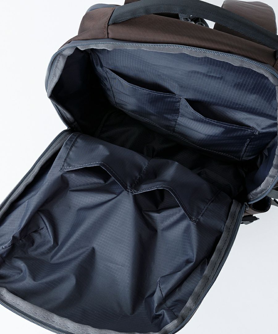 アネロ リュック EXPAND3　ブラウン