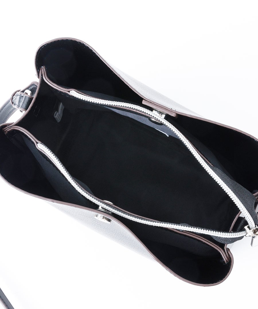 Legato Largo ショルダーバッグ 軽量 A5 かるいかばん LG-P0116