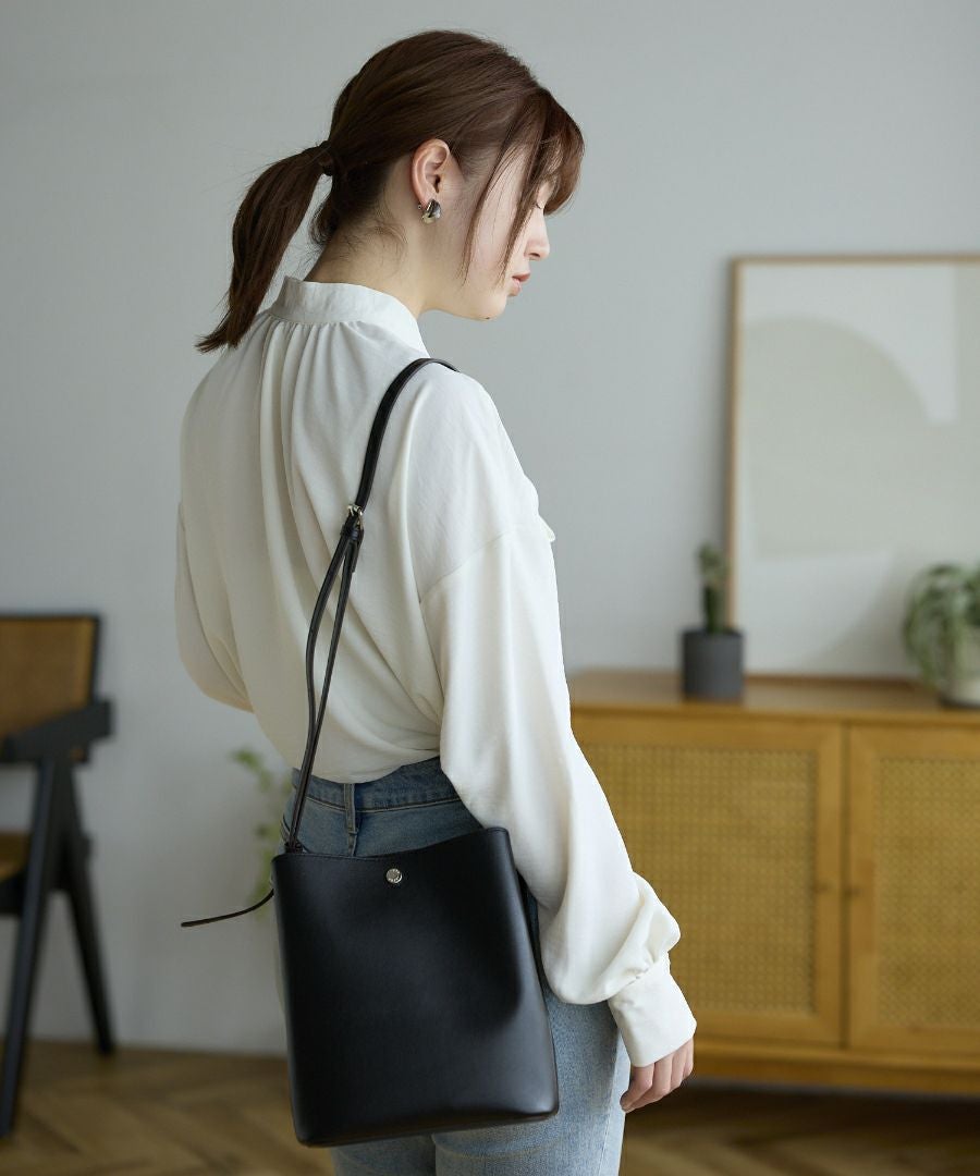 Legato Largo ショルダーバッグ 軽量 A5 かるいかばん LG-P0116