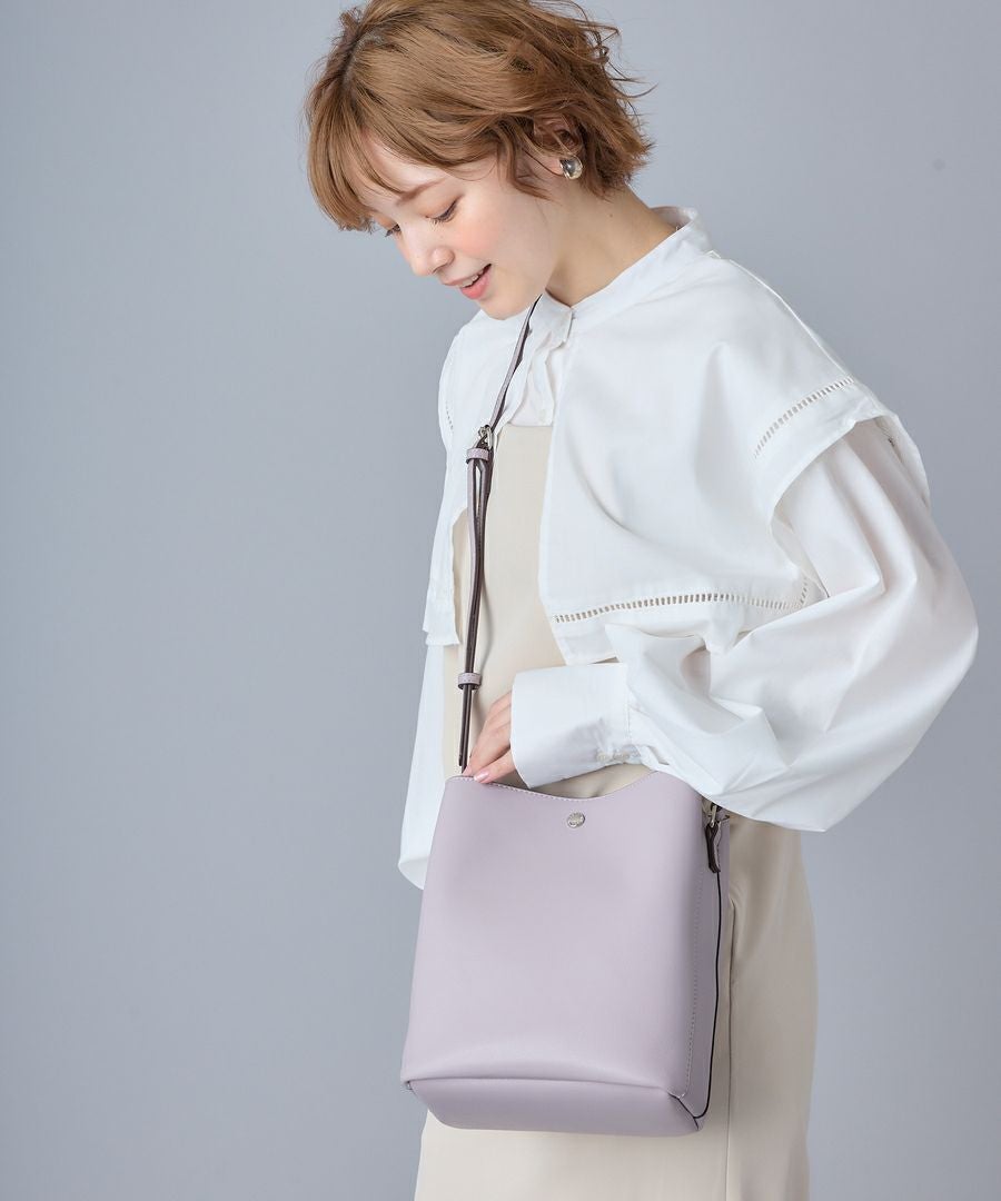 Legato Largo ショルダーバッグ 軽量 A5 かるいかばん LG-P0116