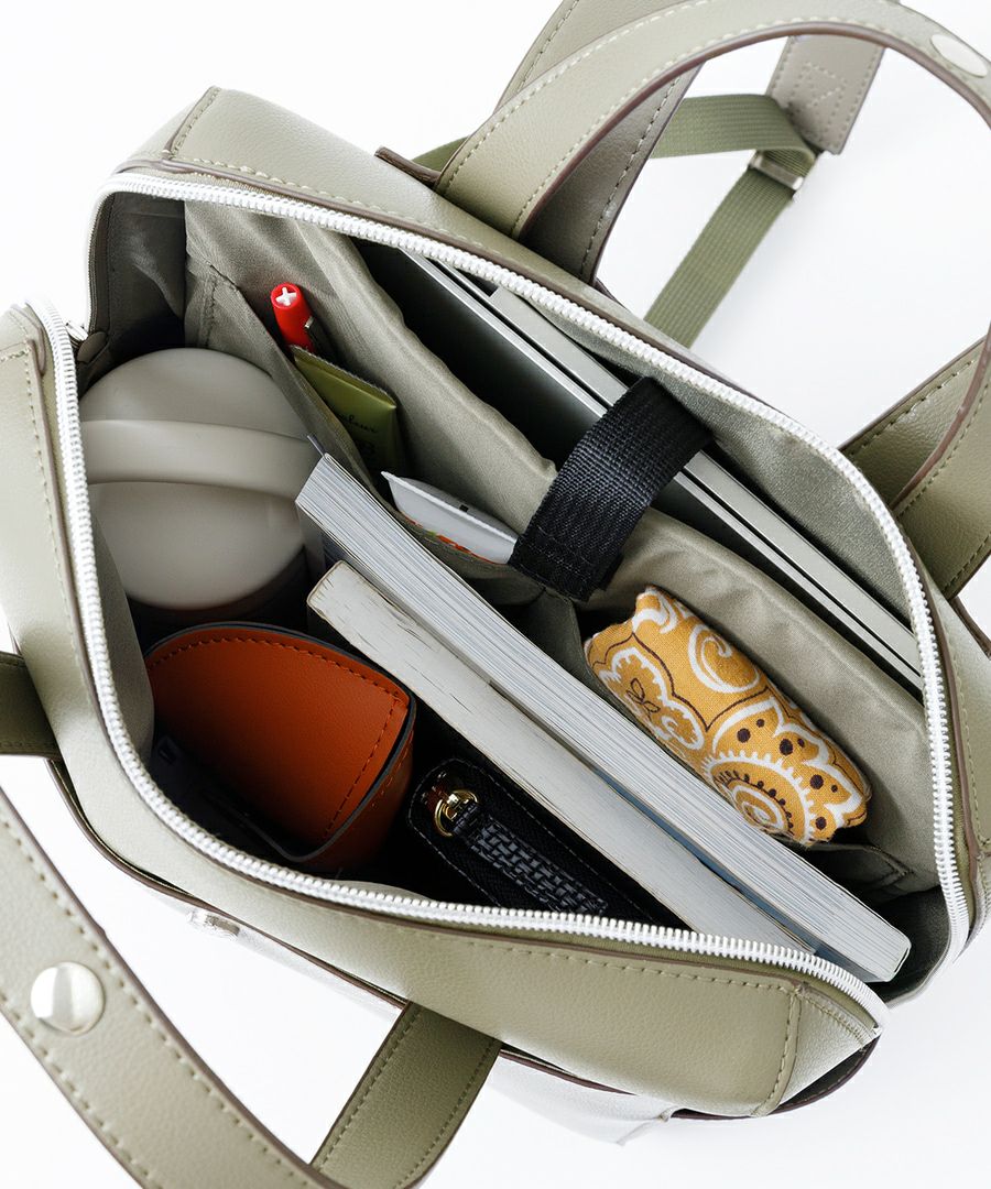 Legato Largo リュック バックパック 軽量 PC収納 A4 かるいかばん LG-P0118