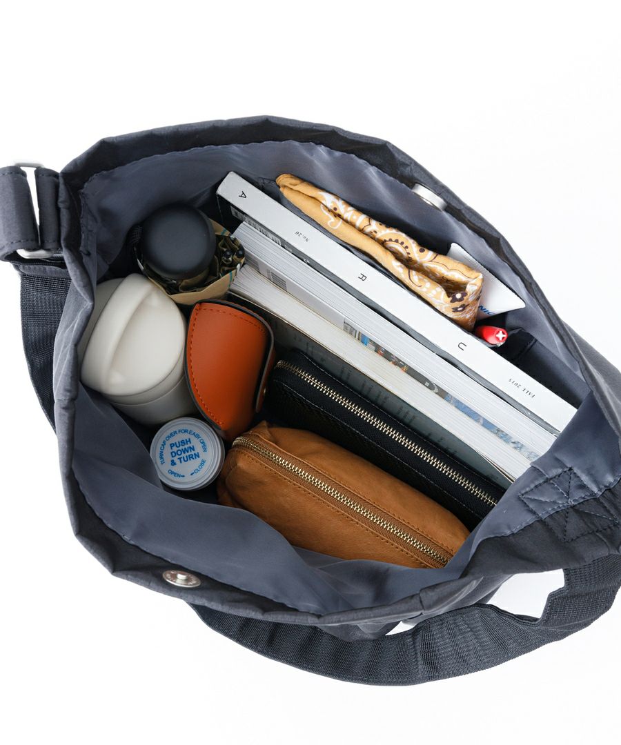 Legato Largo ショルダーバッグ 撥水 A4 ドロストバッグ LI-E1625