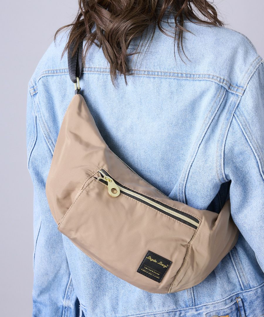 Legato Largo ショルダーバッグ 撥水 A5 カジュアルポリエステル LH-V0181