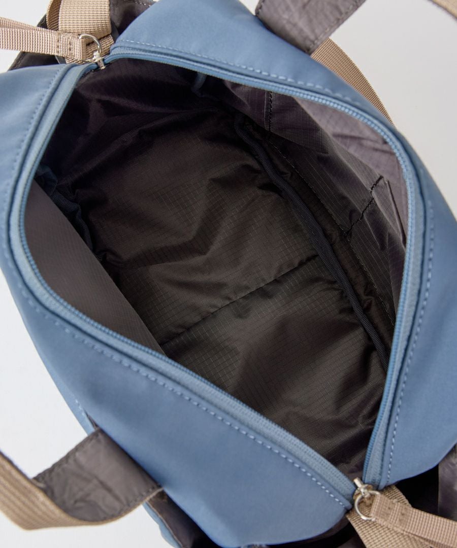 anello GRANDE ショルダーバッグ 軽量 撥水 2WAY 多収納 A5 IRIS GHN1093