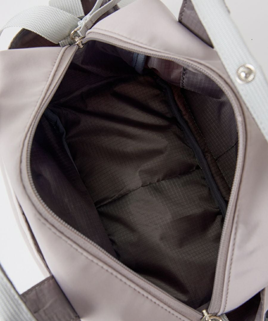 anello GRANDE ショルダーバッグ 軽量 撥水 2WAY 多収納 A5 IRIS GHN1093