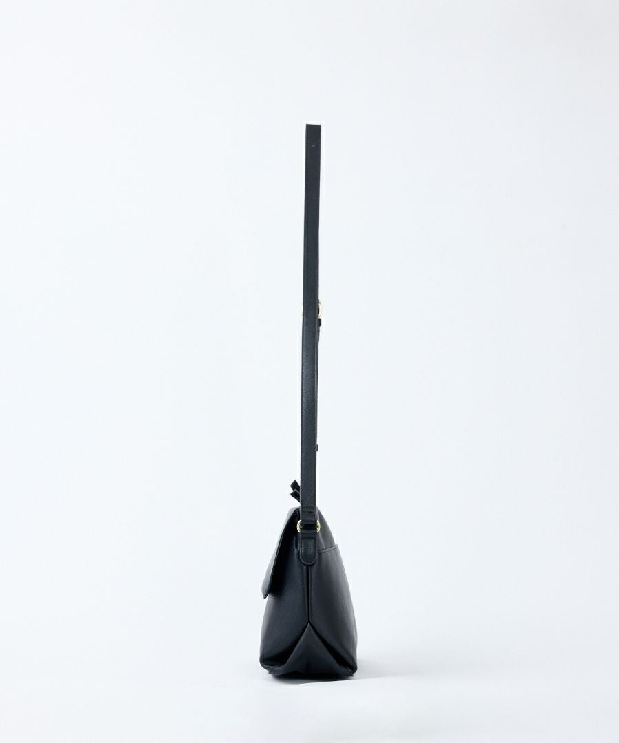 Legato Largo ショルダーバッグ お財布機能付き 多収納 A5 ネオノスタルジック LH-D1227