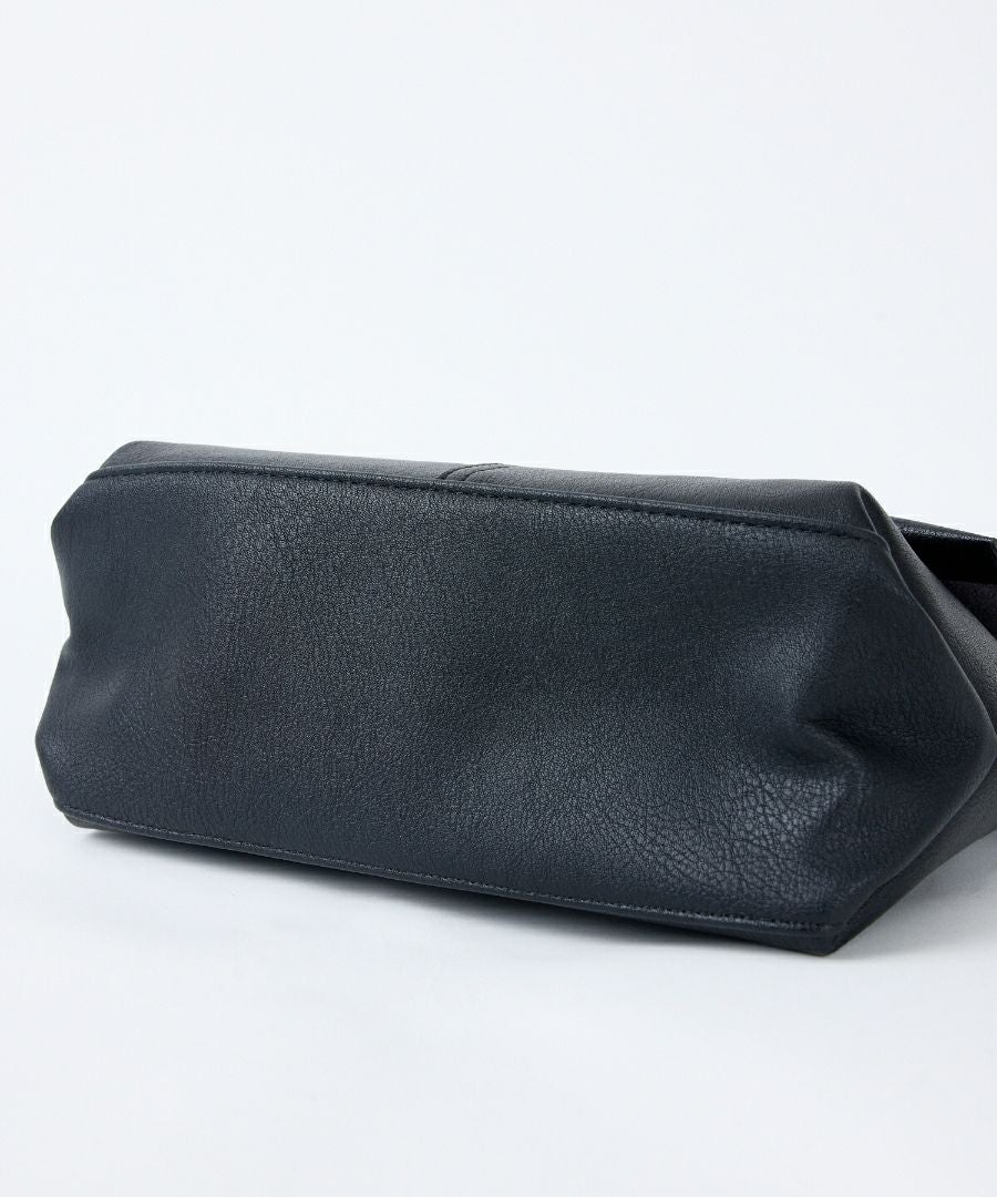 Legato Largo ショルダーバッグ お財布機能付き 多収納 A5 ネオノスタルジック LH-D1227