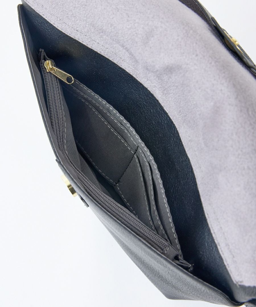 Legato Largo ショルダーバッグ お財布機能付き 多収納 A5 ネオノスタルジック LH-D1227