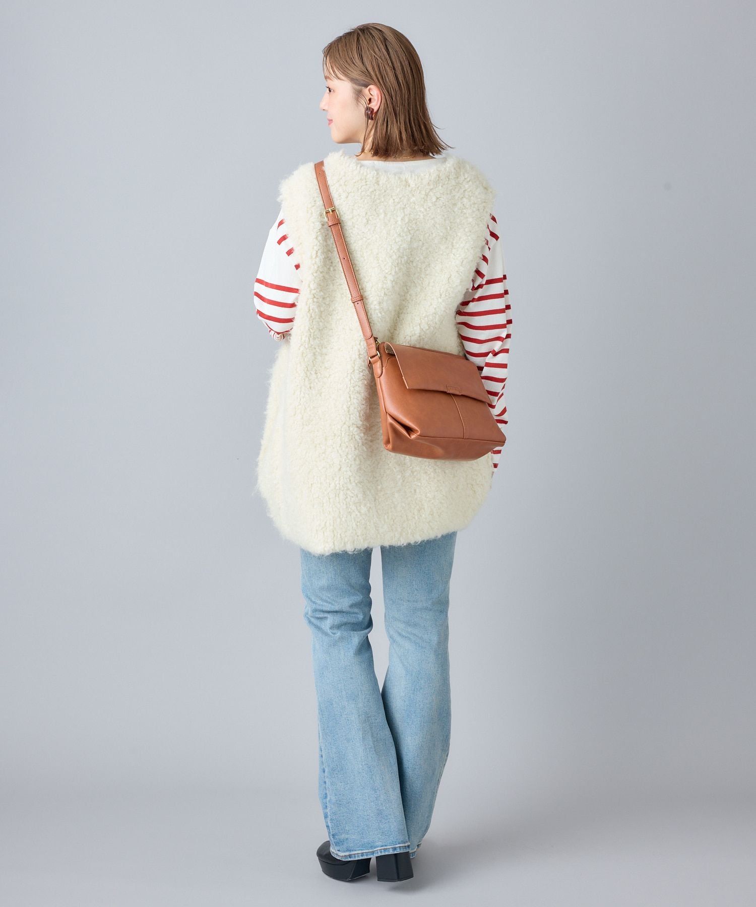 Legato Largo ショルダーバッグ お財布機能付き 多収納 A5 ネオノスタルジック LH-D1227