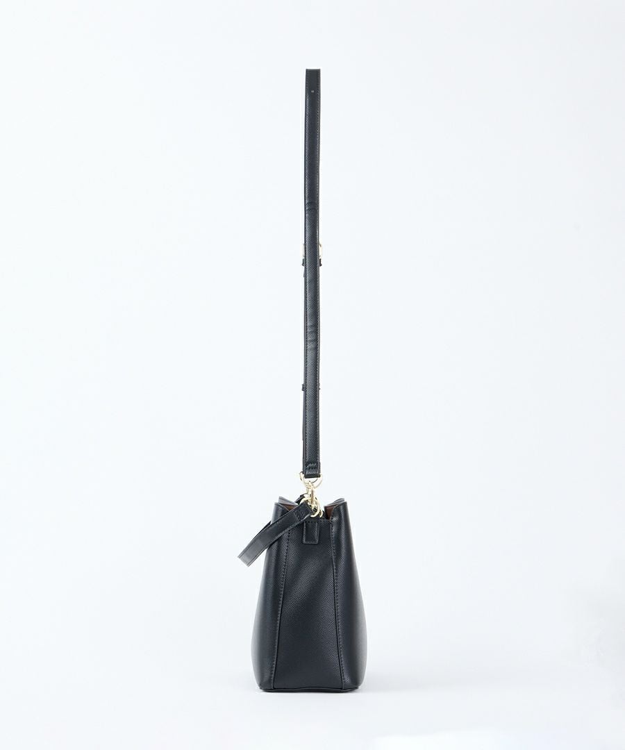 Legato Largo ショルダーバッグ たすかるっかばん 軽量 カクシボ お手入れ楽々 2WAY A5 たすかるっかばん LH-F3373