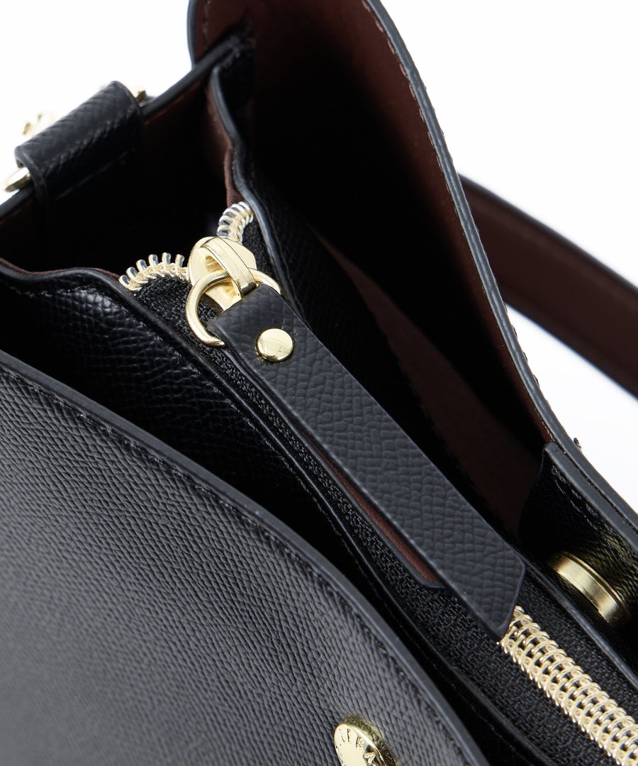 Legato Largo ショルダーバッグ たすかるっかばん 軽量 カクシボ お手入れ楽々 2WAY A5 たすかるっかばん LH-F3373