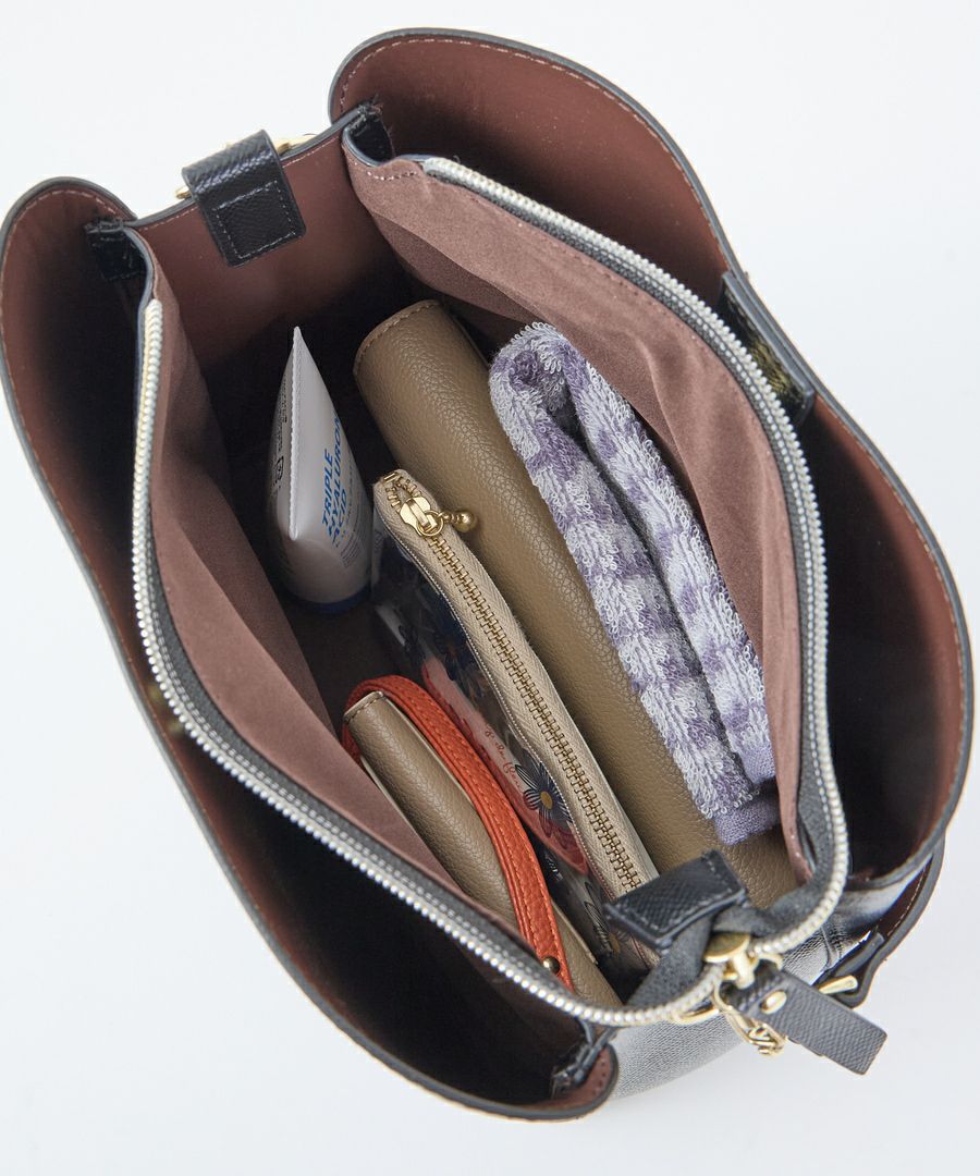 Legato Largo ショルダーバッグ たすかるっかばん 軽量 カクシボ お手入れ楽々 2WAY A5 たすかるっかばん LH-F3373