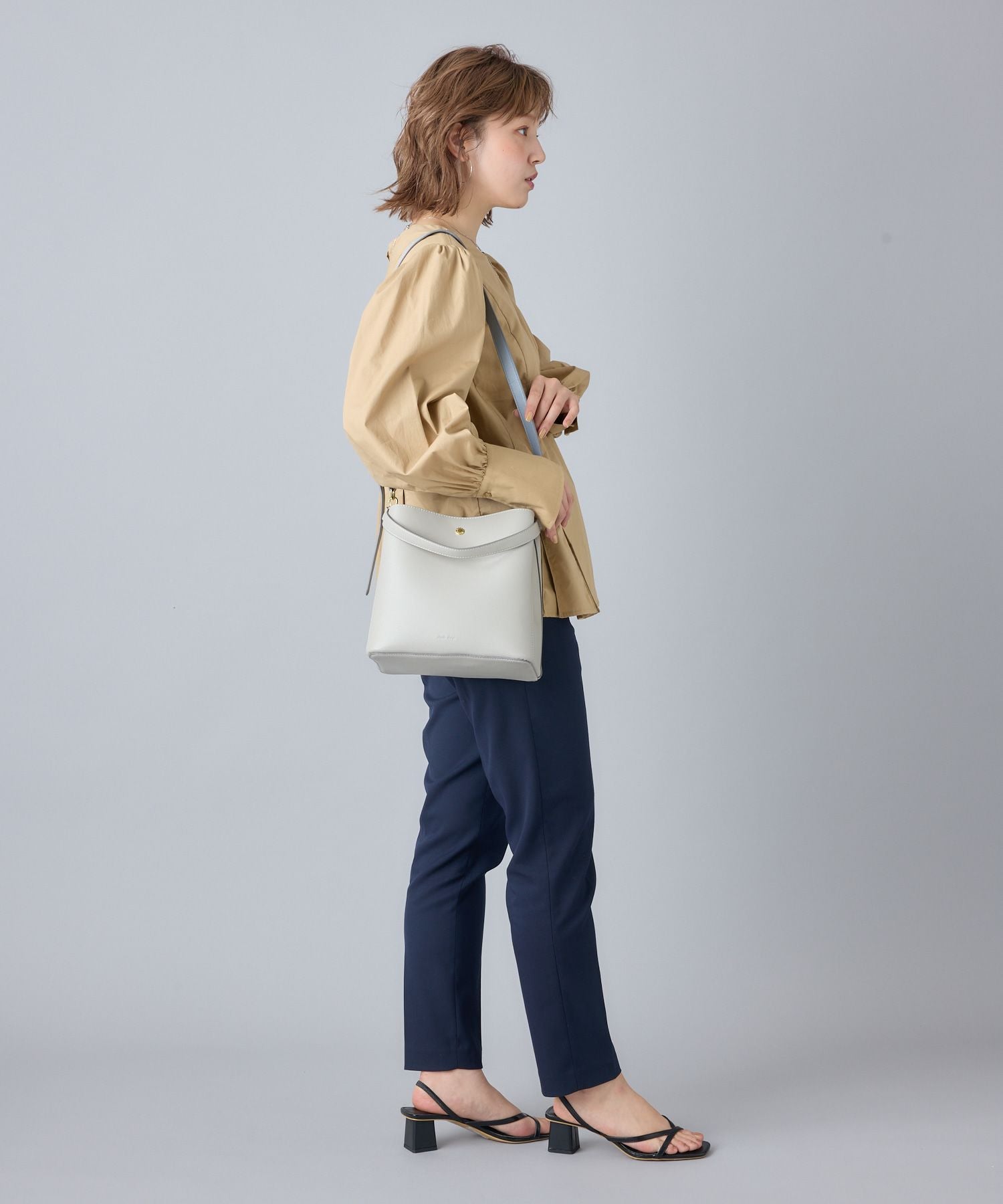 Legato Largo ショルダーバッグ たすかるっかばん 軽量 カクシボ お手入れ楽々 2WAY A5 たすかるっかばん LH-F3373